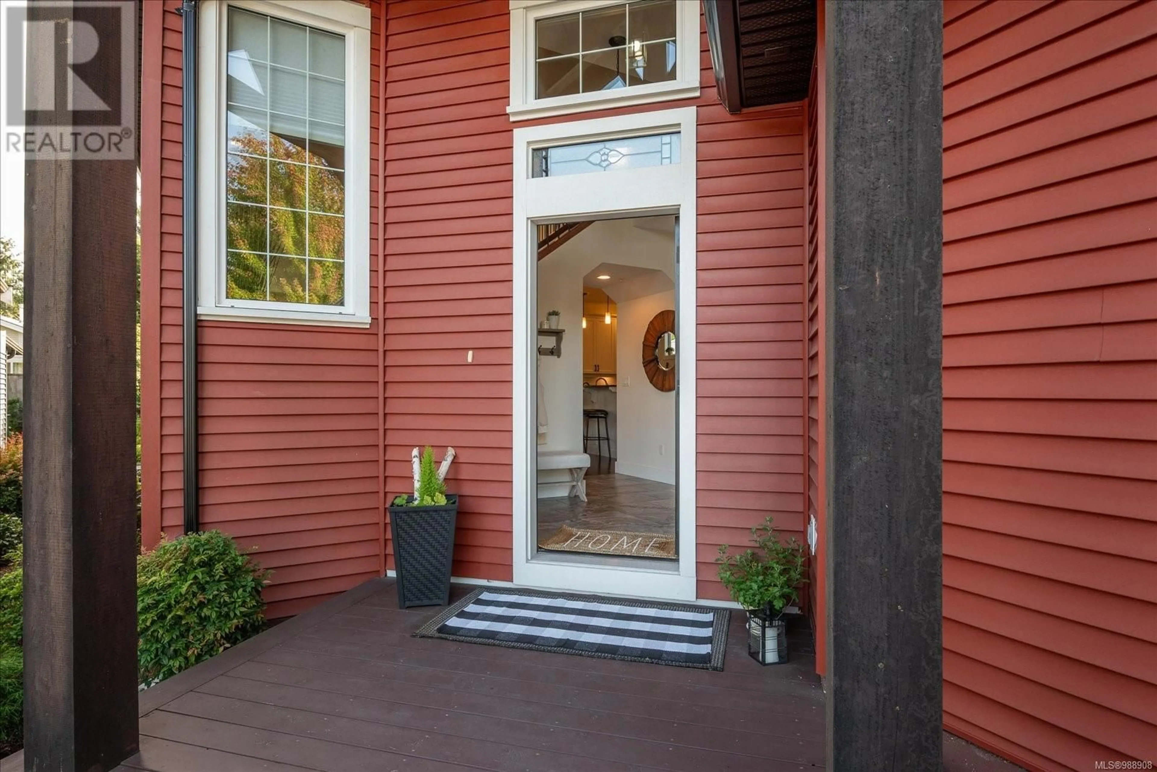 Indoor entryway for 101 6203 Lexington Pl, Nanaimo British Columbia V9V0A6