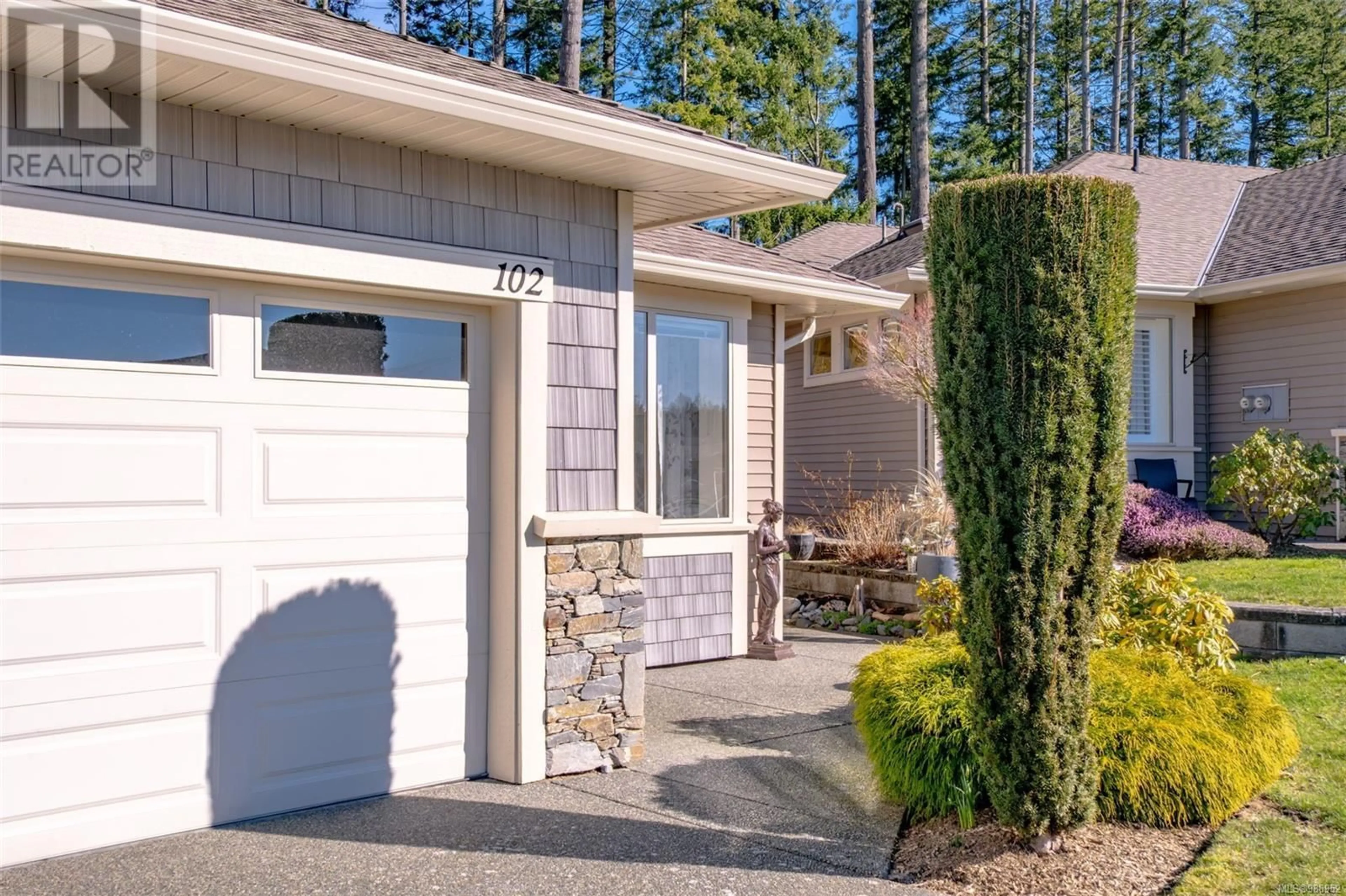 Home with vinyl exterior material, street for 102 5989 Kaden Pl, Nanaimo British Columbia V9T0B5