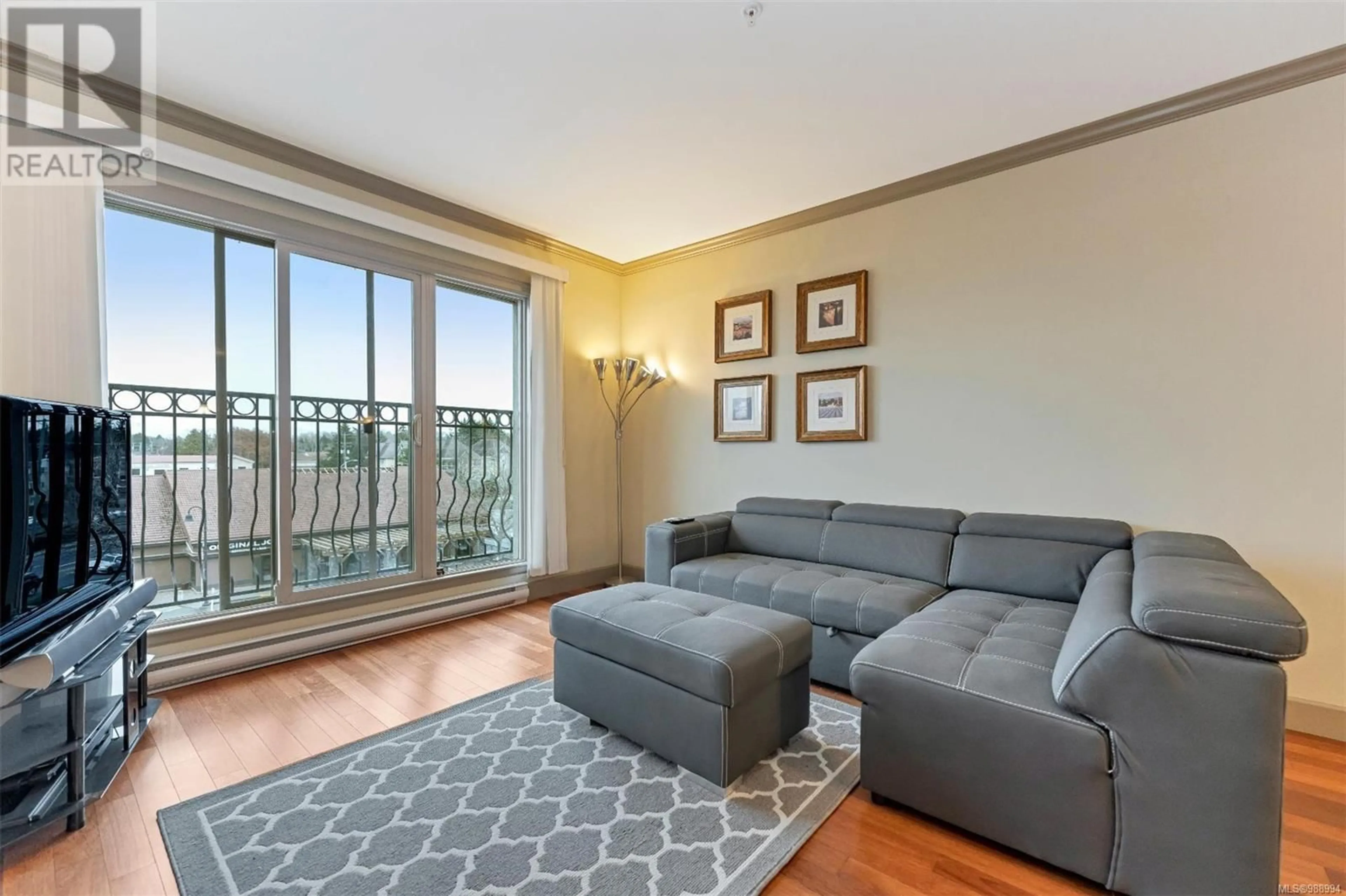 Living room with furniture, unknown for 318 - 1620 MCKENZIE AVENUE, Saanich British Columbia V8N0A1