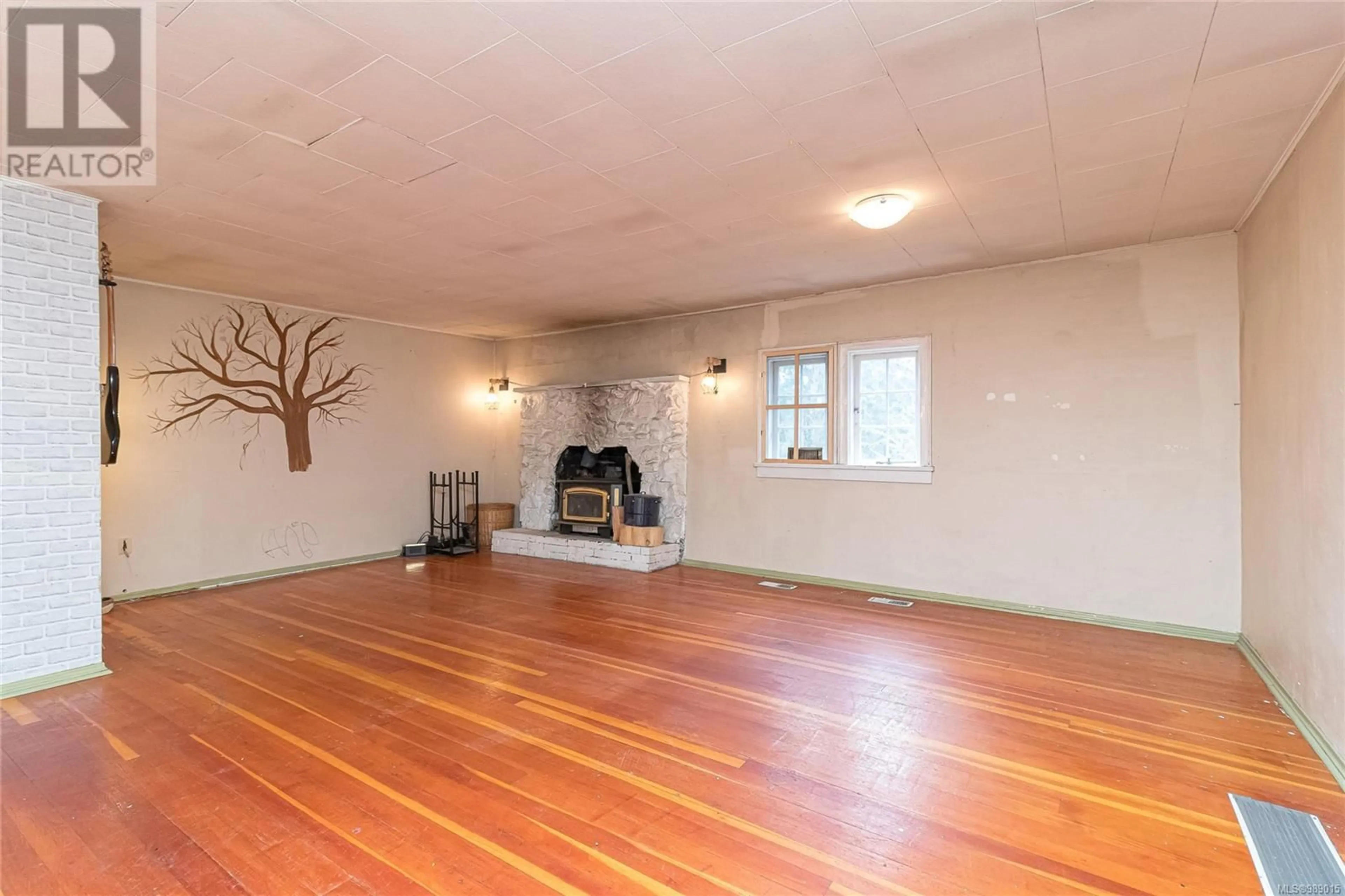 A pic of a room for 655 TRANS CANADA HIGHWAY, Malahat British Columbia V0R2L0