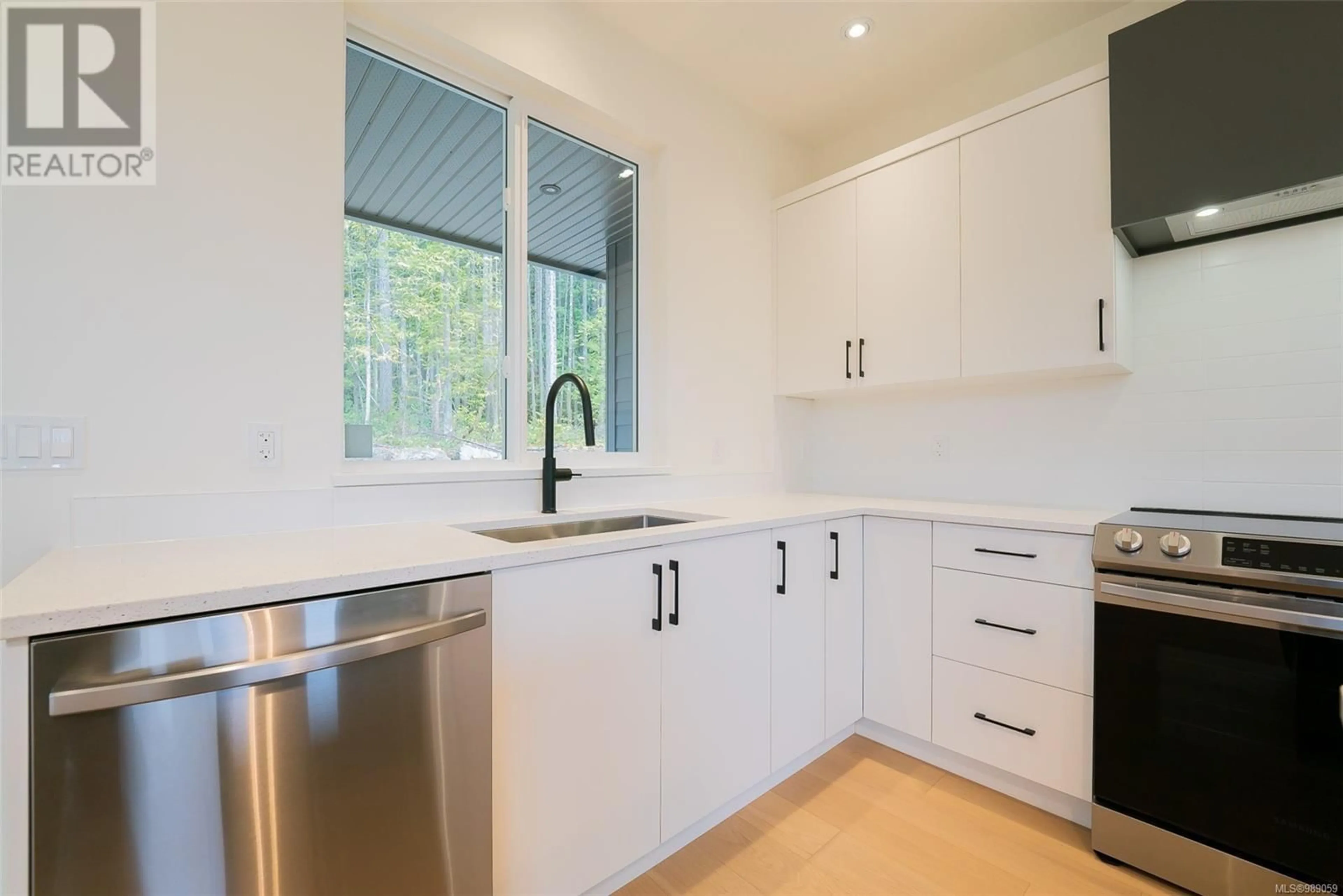 Unknown for 111 RAVEN WAY, Ladysmith British Columbia V9G0C2