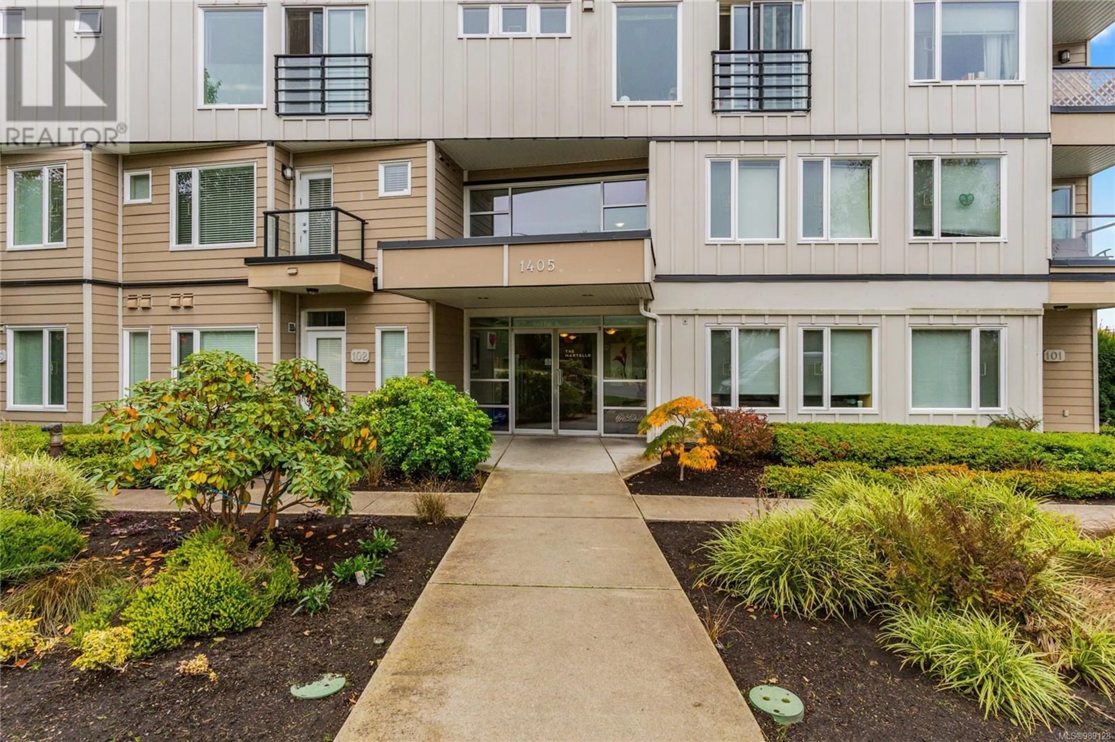 Patio, unknown for 404 - 1405 ESQUIMALT ROAD, Esquimalt British Columbia V9A0A4