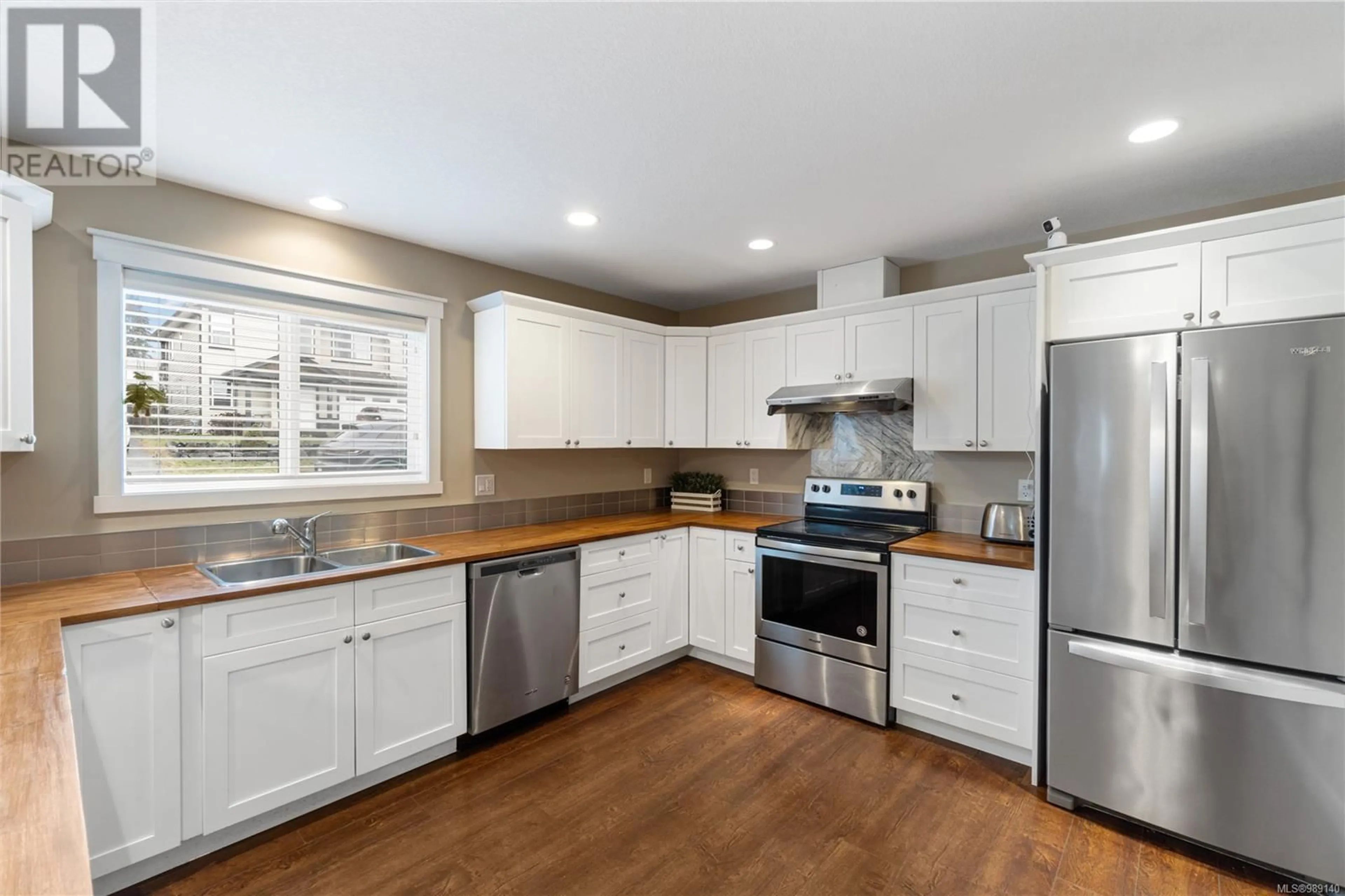 Open concept kitchen, unknown for 648 Alyssa Pl, Nanaimo British Columbia V9R0H4