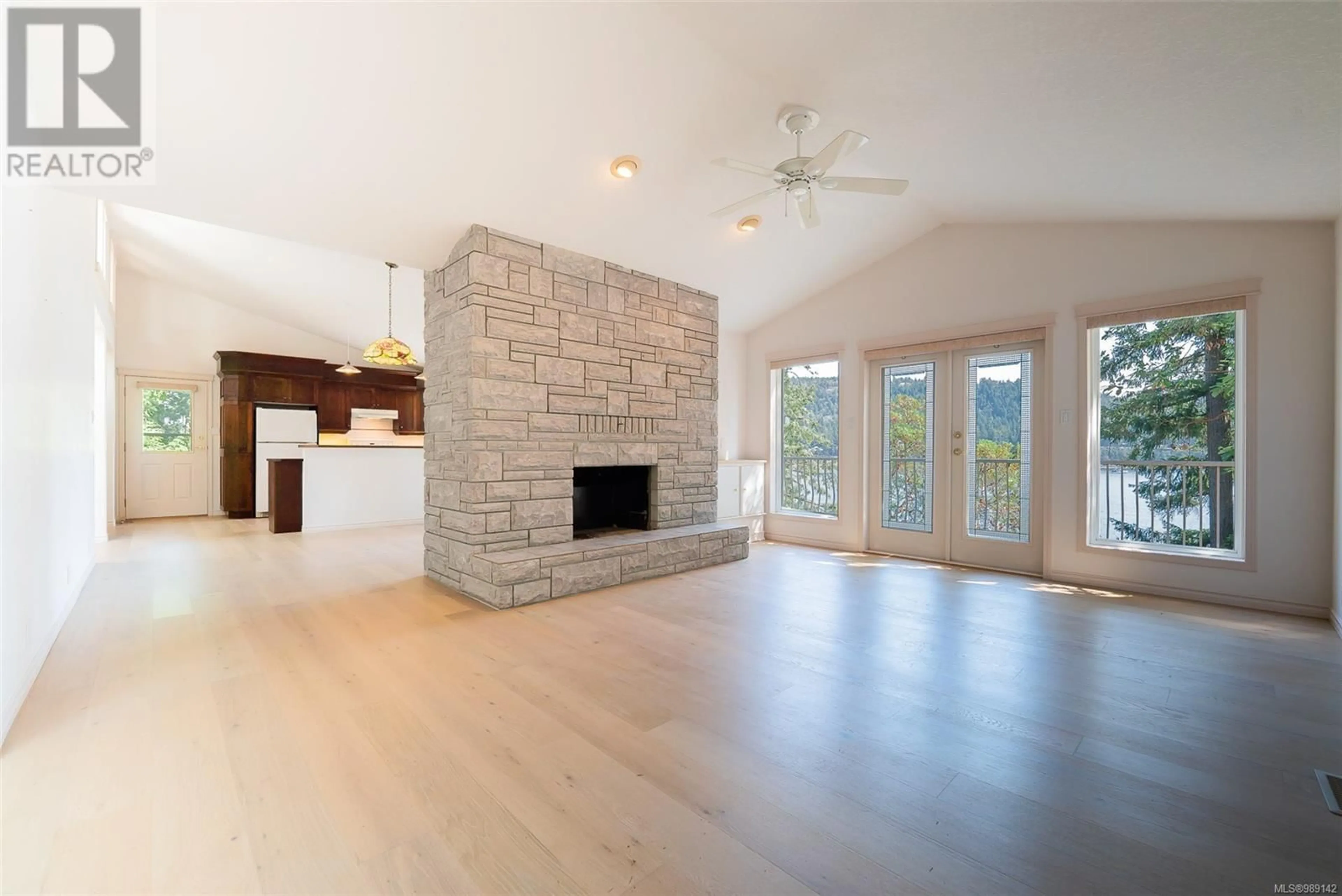 Open concept kitchen, unknown for 5030 LIMBERIS DRIVE, Ladysmith British Columbia V9G1M6