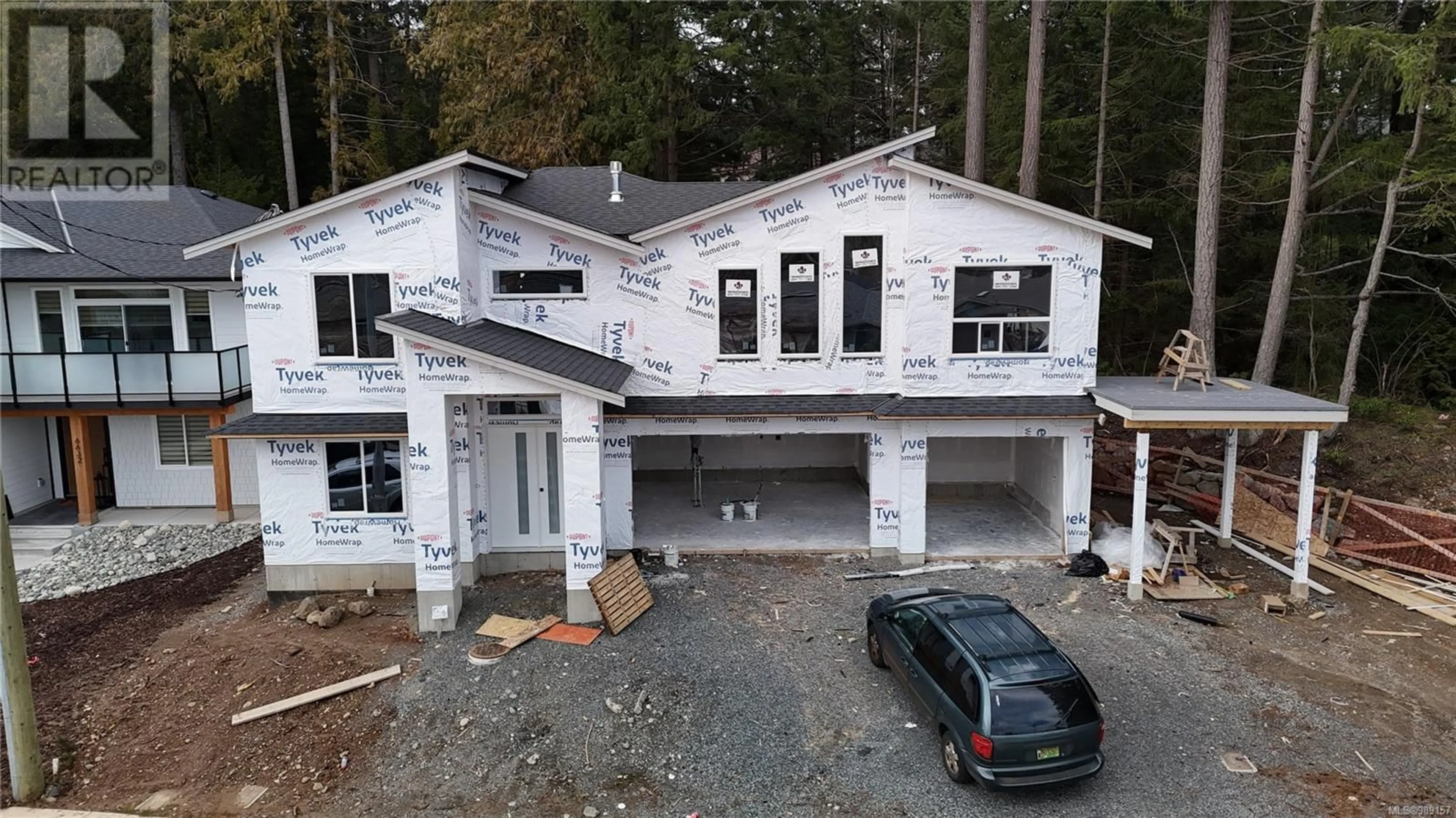 A pic from outside/outdoor area/front of a property/back of a property/a pic from drone, unknown for 6628 Jenkins Rd, Nanaimo British Columbia V9T6G8