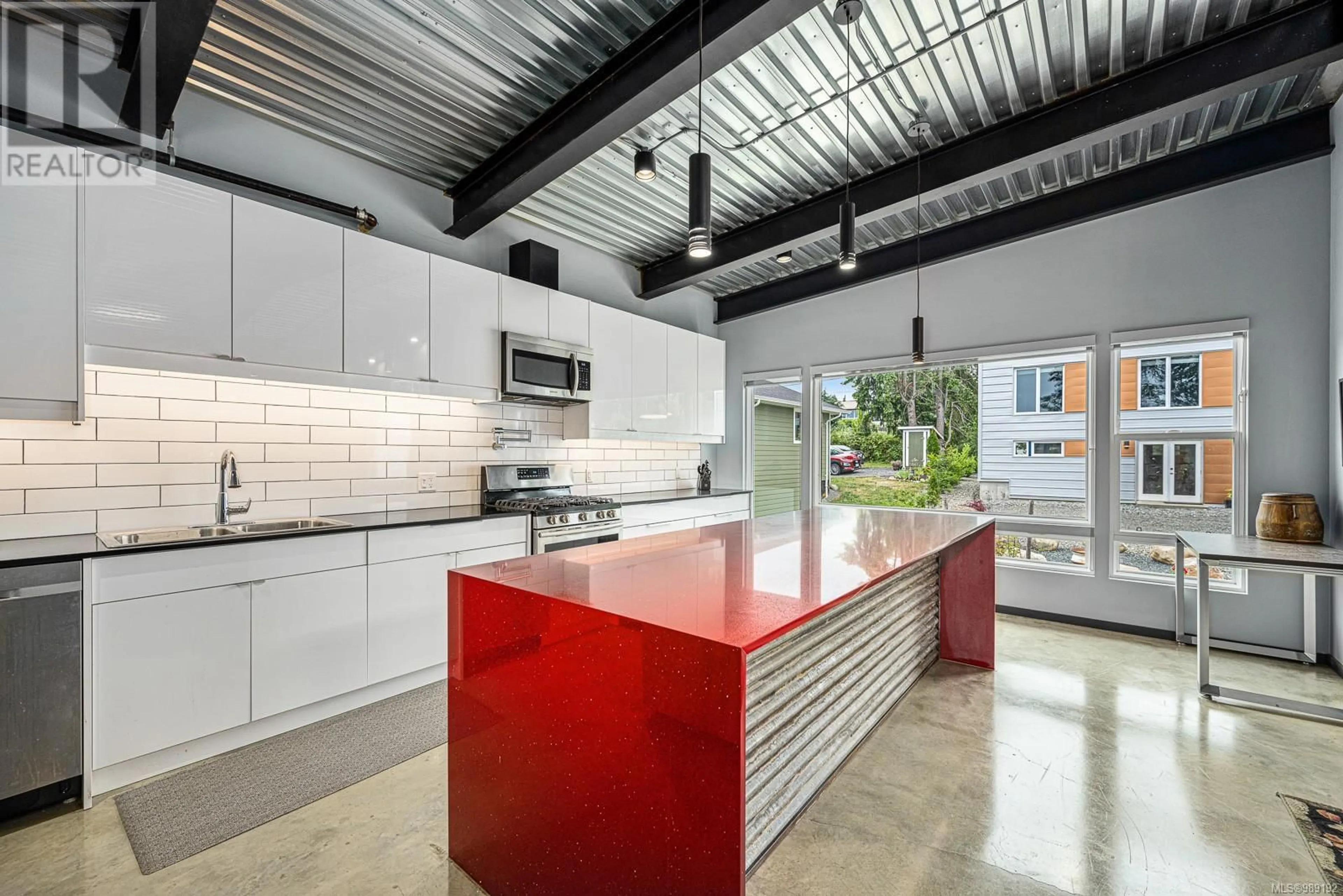 Contemporary kitchen, cement floor for 3855/3857 WARREN AVENUE, Royston British Columbia V0R2V0