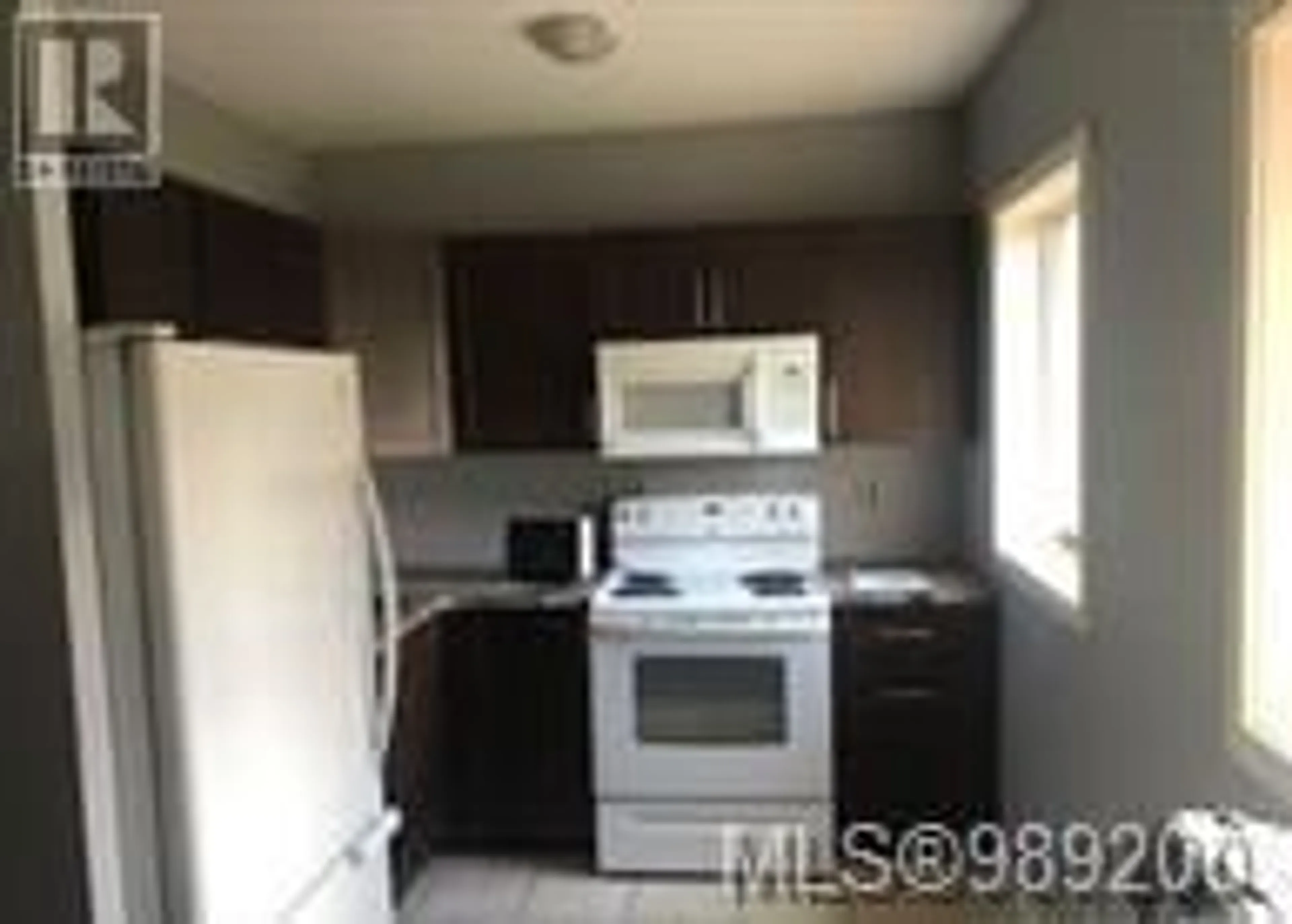 Standard kitchen, unknown for 2406 Nanoose Beach Rd, Nanoose Bay British Columbia V9P9E5