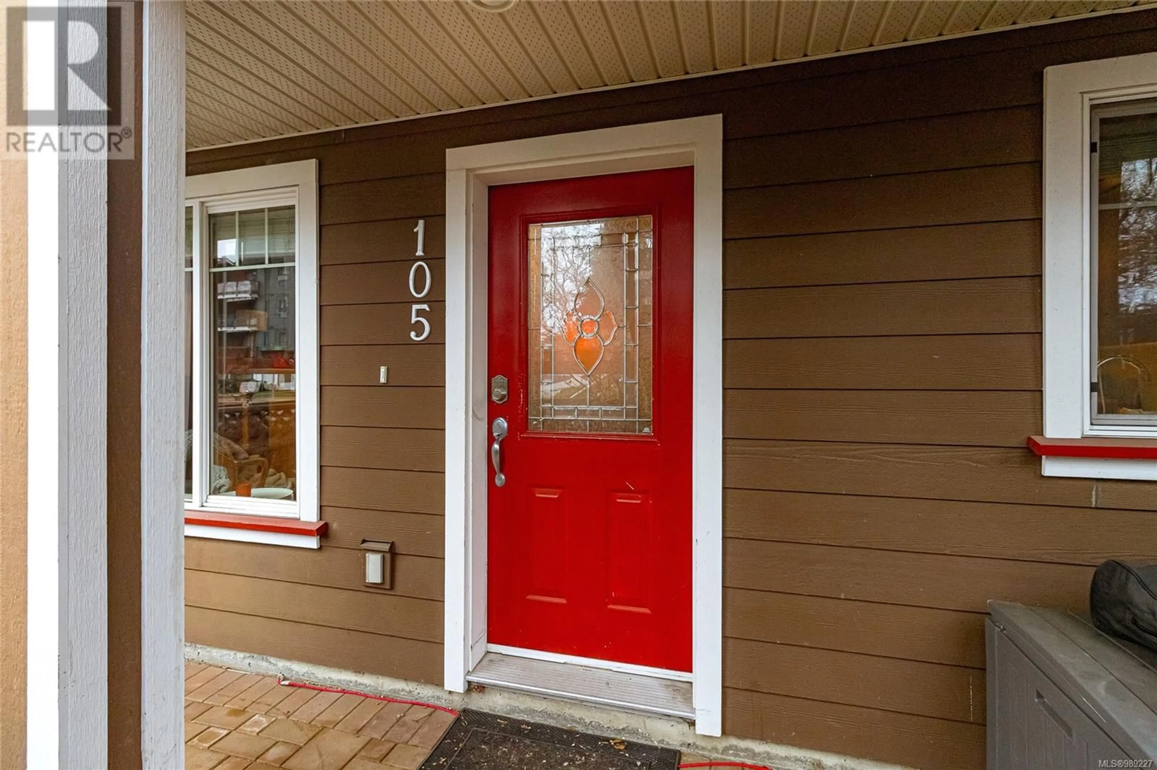 Indoor entryway for 105 2680 Peatt Rd, Langford British Columbia V9B3V1