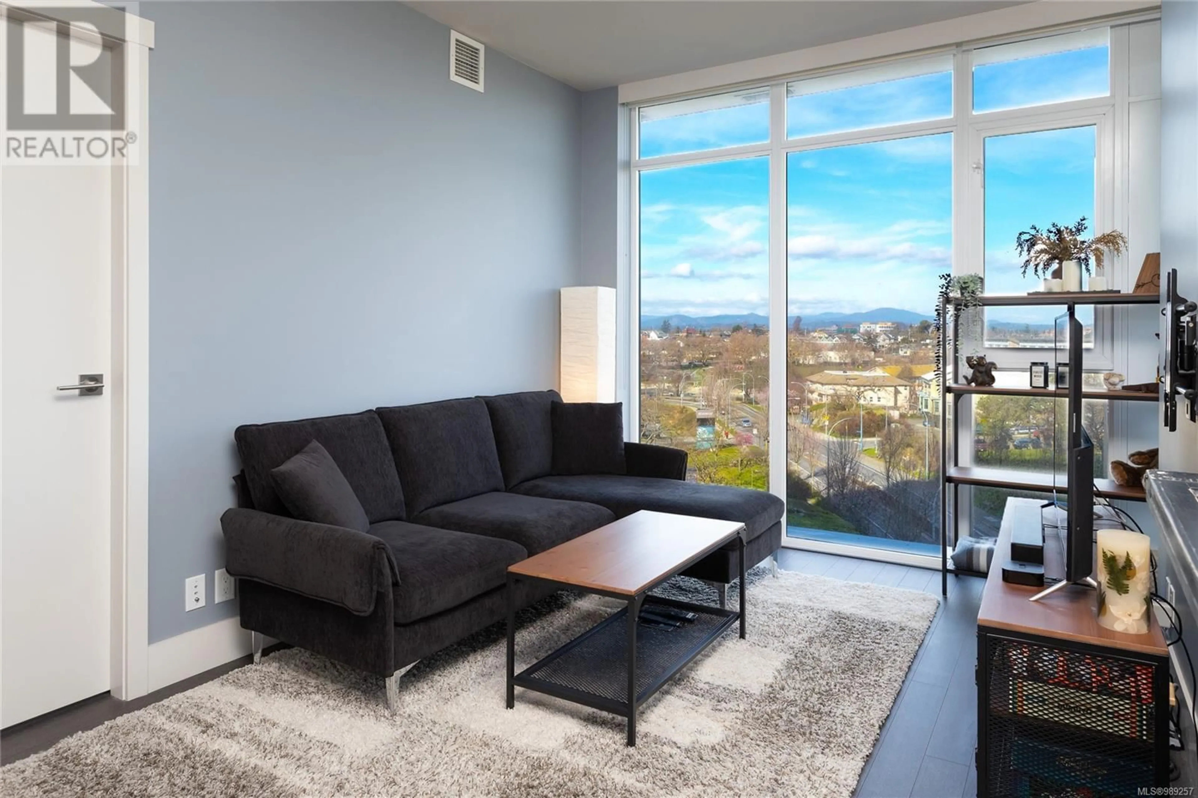 Living room with furniture, unknown for 606 - 83 SAGHALIE ROAD, Victoria British Columbia V9A0E7