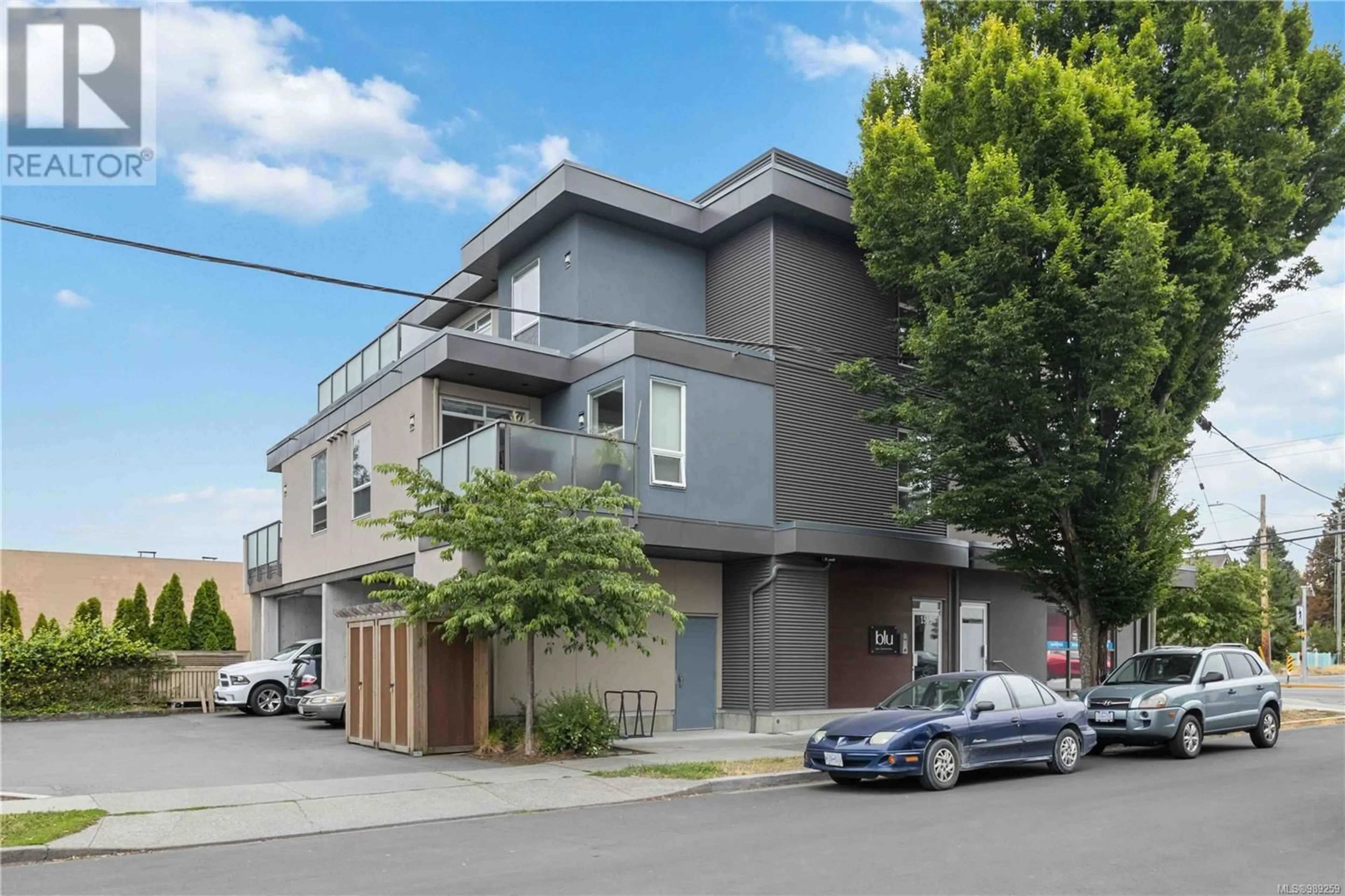 Home with brick exterior material, street for 303 1515 Redfern St, Victoria British Columbia V8R1C9