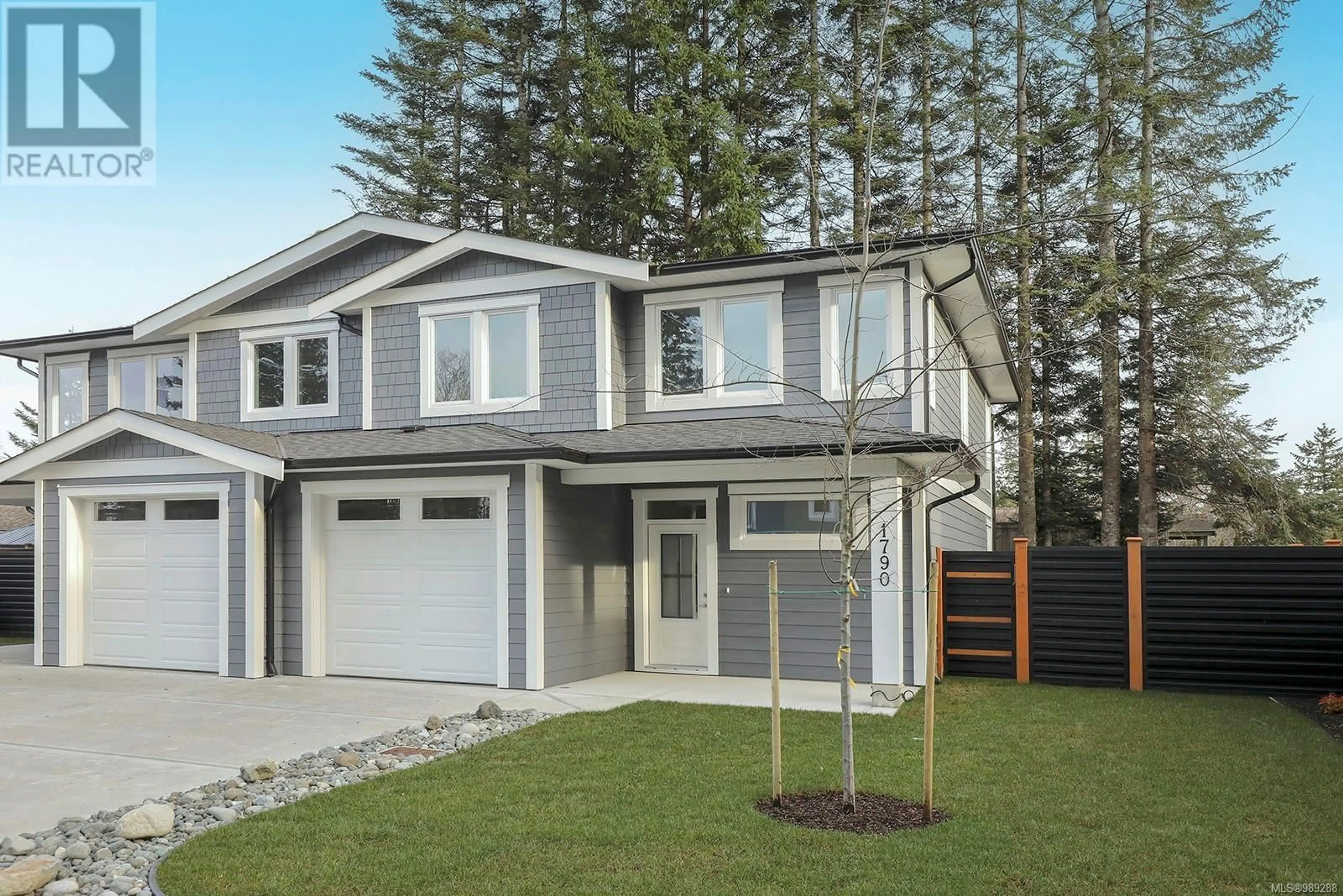 Home with vinyl exterior material, street for 1790 15th St, Courtenay British Columbia V9N2C2