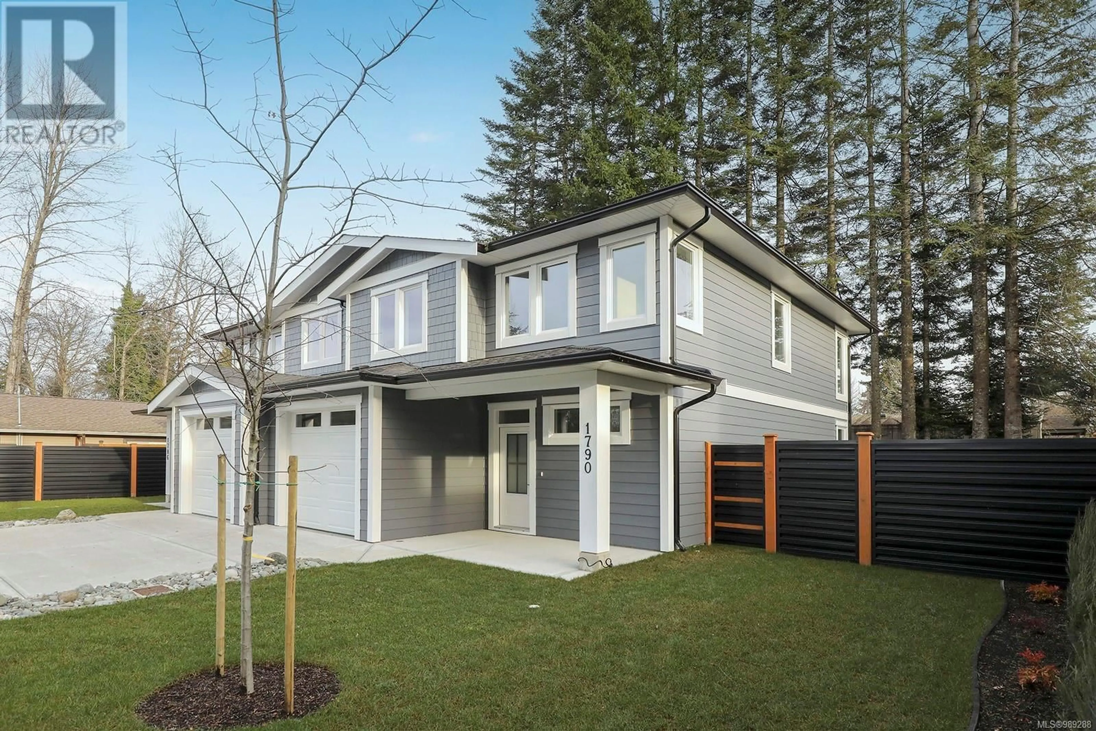 Home with vinyl exterior material, street for 1790 15th St, Courtenay British Columbia V9N2C2