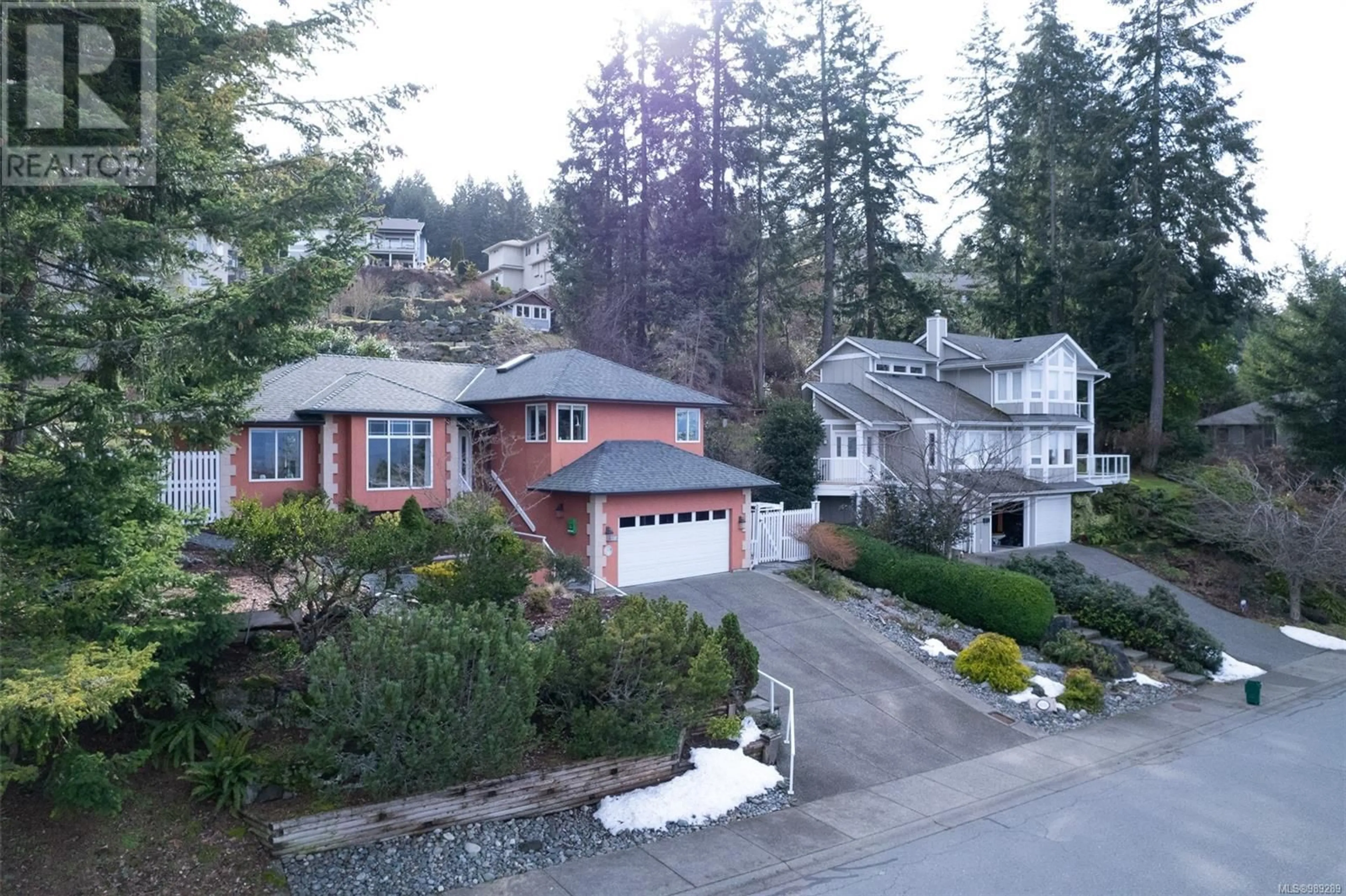 A pic from outside/outdoor area/front of a property/back of a property/a pic from drone, street for 6010 Salish Rd, Duncan British Columbia V9L5P7