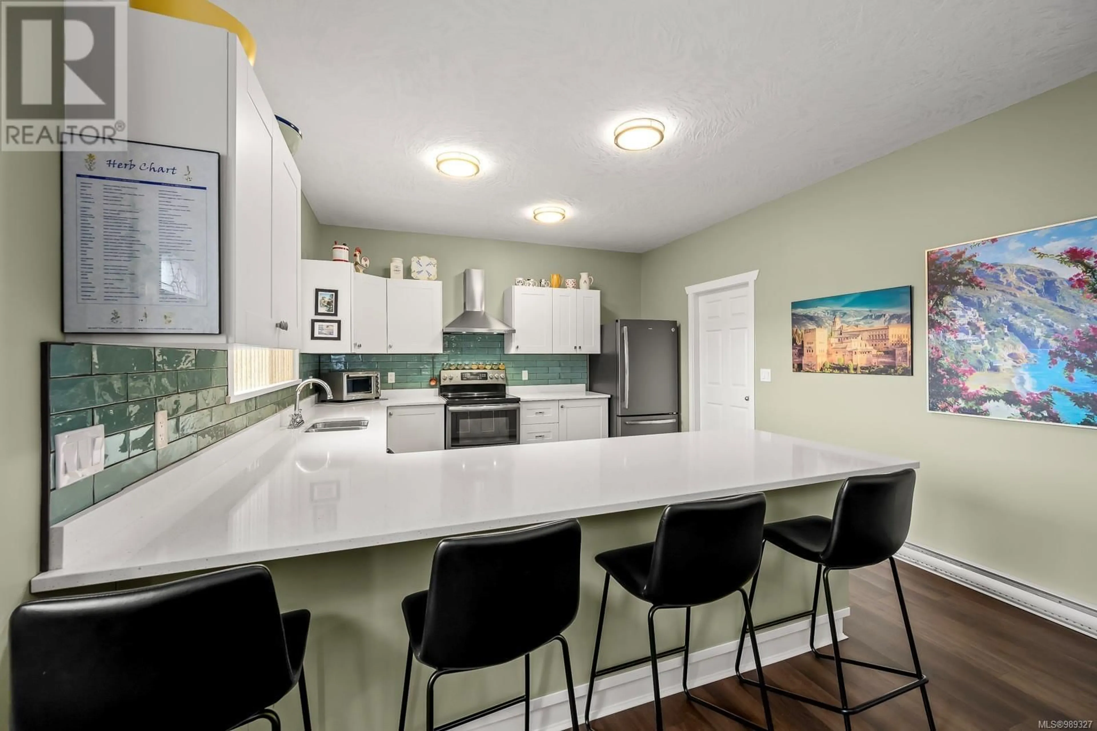 Open concept kitchen, ceramic/tile floor for A 531 Anderton Rd, Comox British Columbia V9M2J1