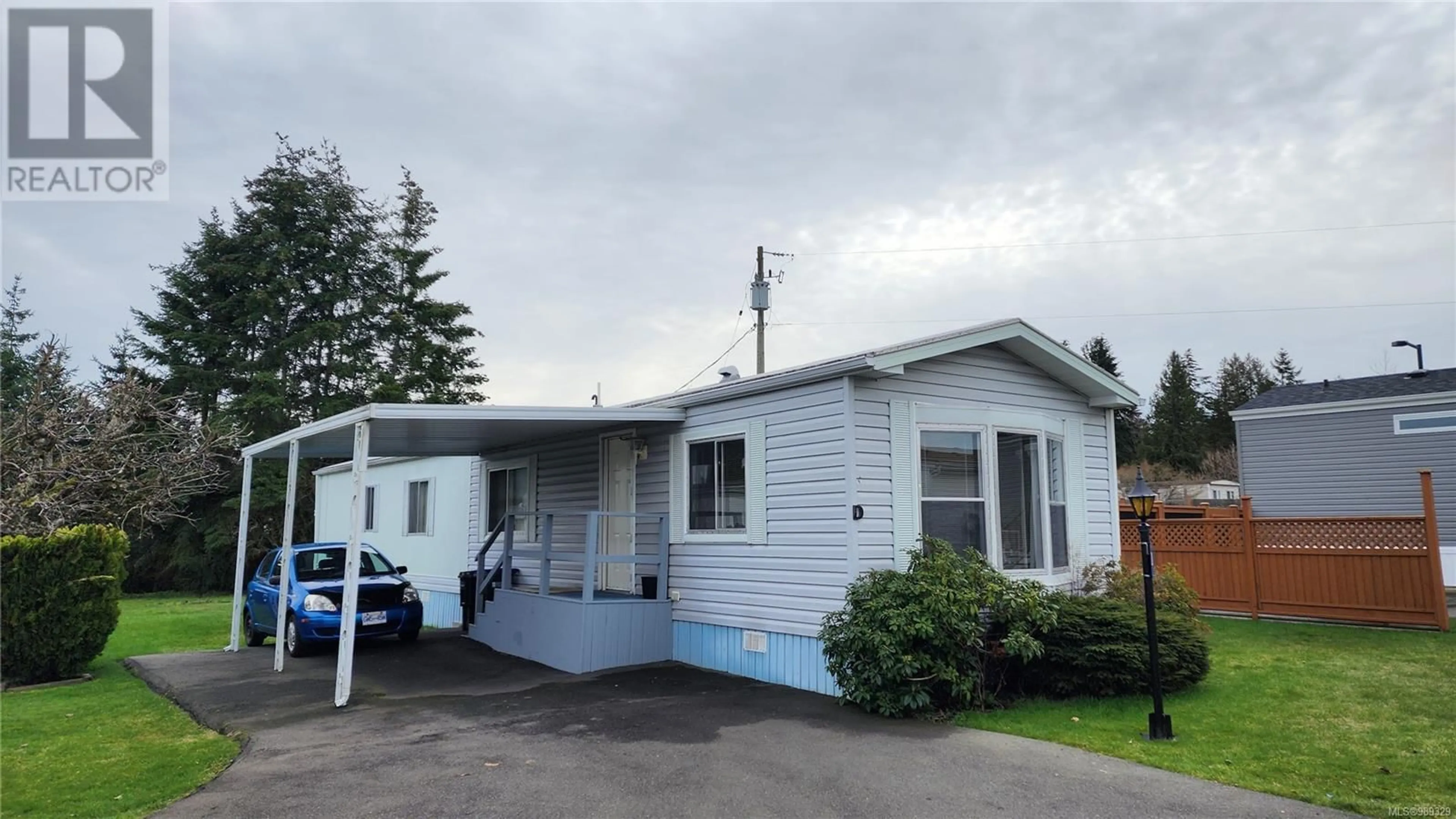 Home with vinyl exterior material, street for D - 394 CRAIG STREET, Parksville British Columbia V9P1L4