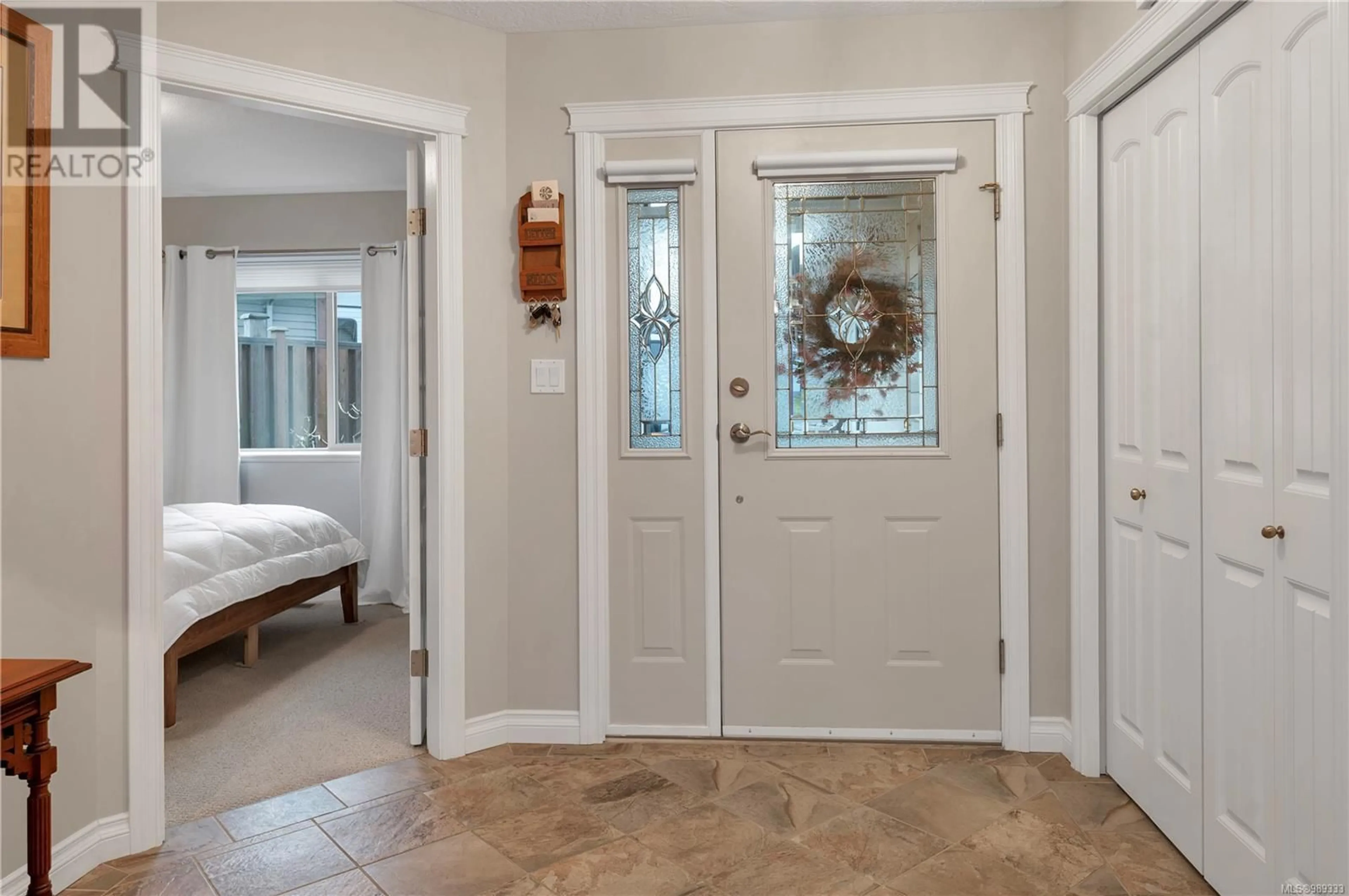 Indoor entryway for 661 EAGLE VIEW PLACE, Campbell River British Columbia V9W0B2