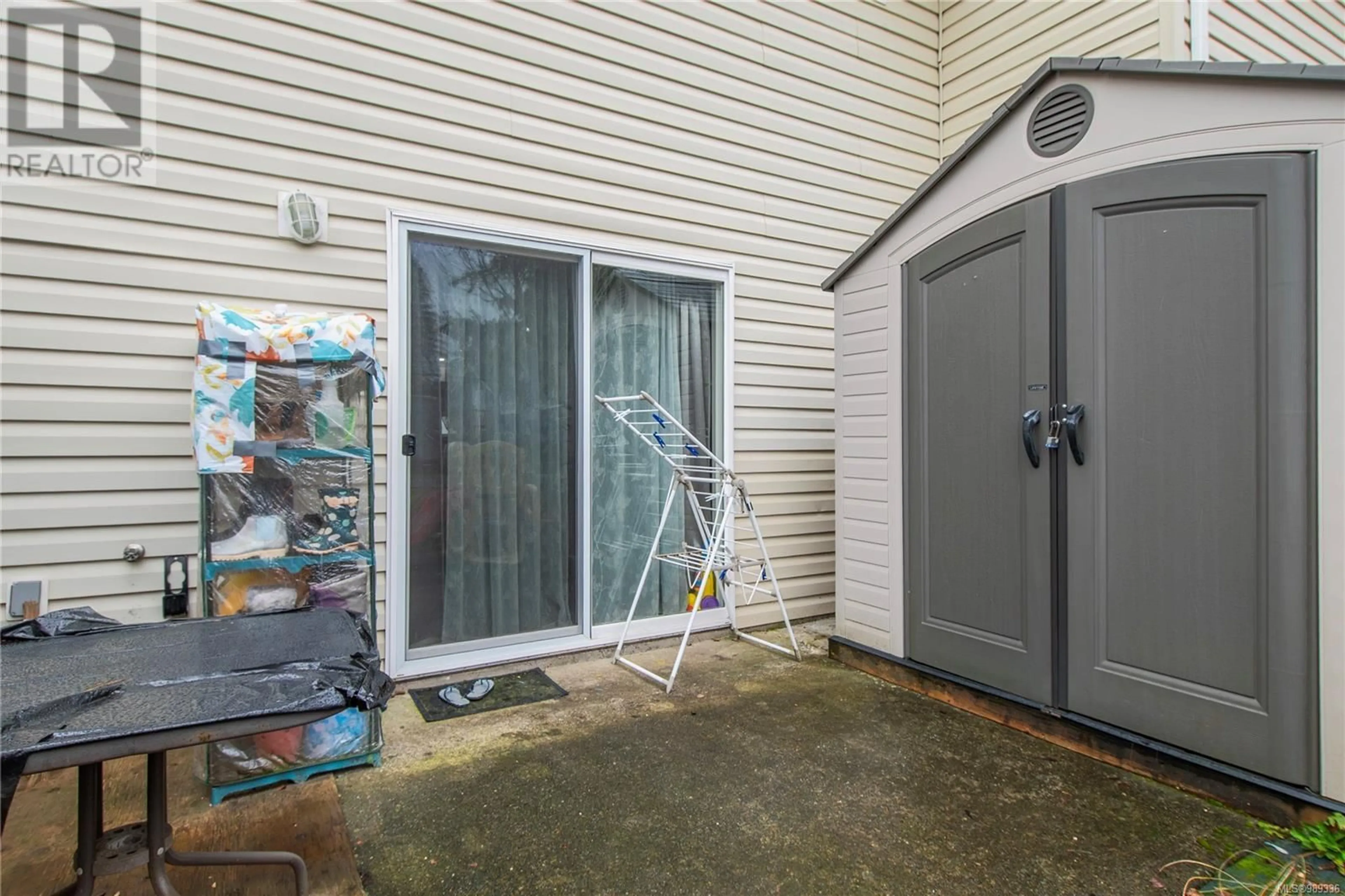 Unknown for 2 - 704 7TH AVENUE, Campbell River British Columbia V9W4A4