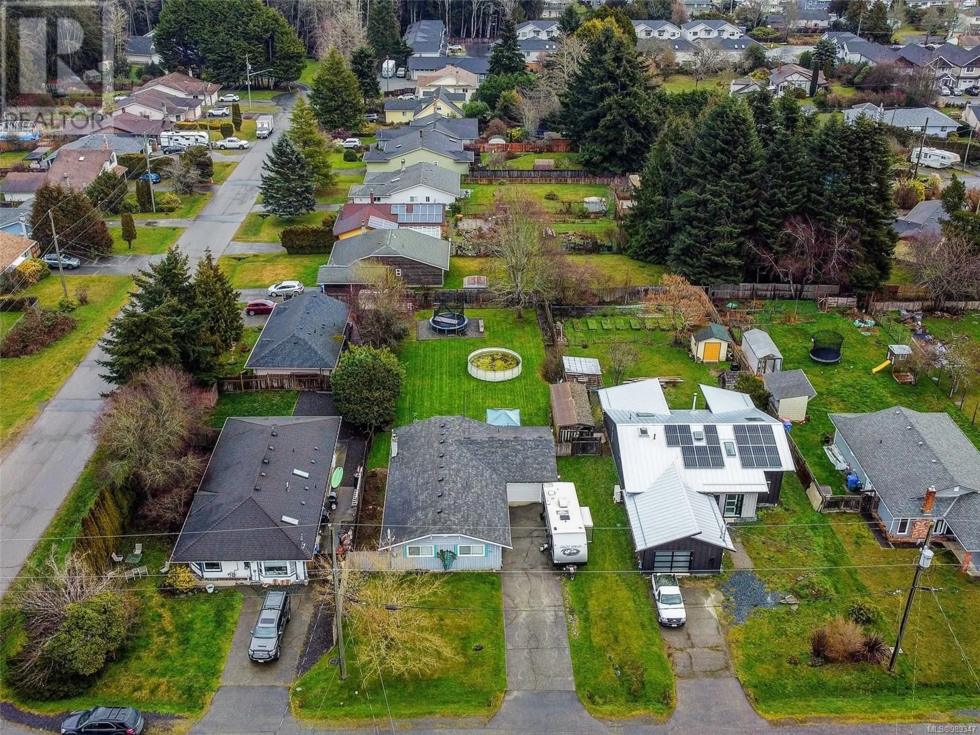 A pic from outside/outdoor area/front of a property/back of a property/a pic from drone, street for 6525 COUNTRY ROAD, Sooke British Columbia V9Z0W9