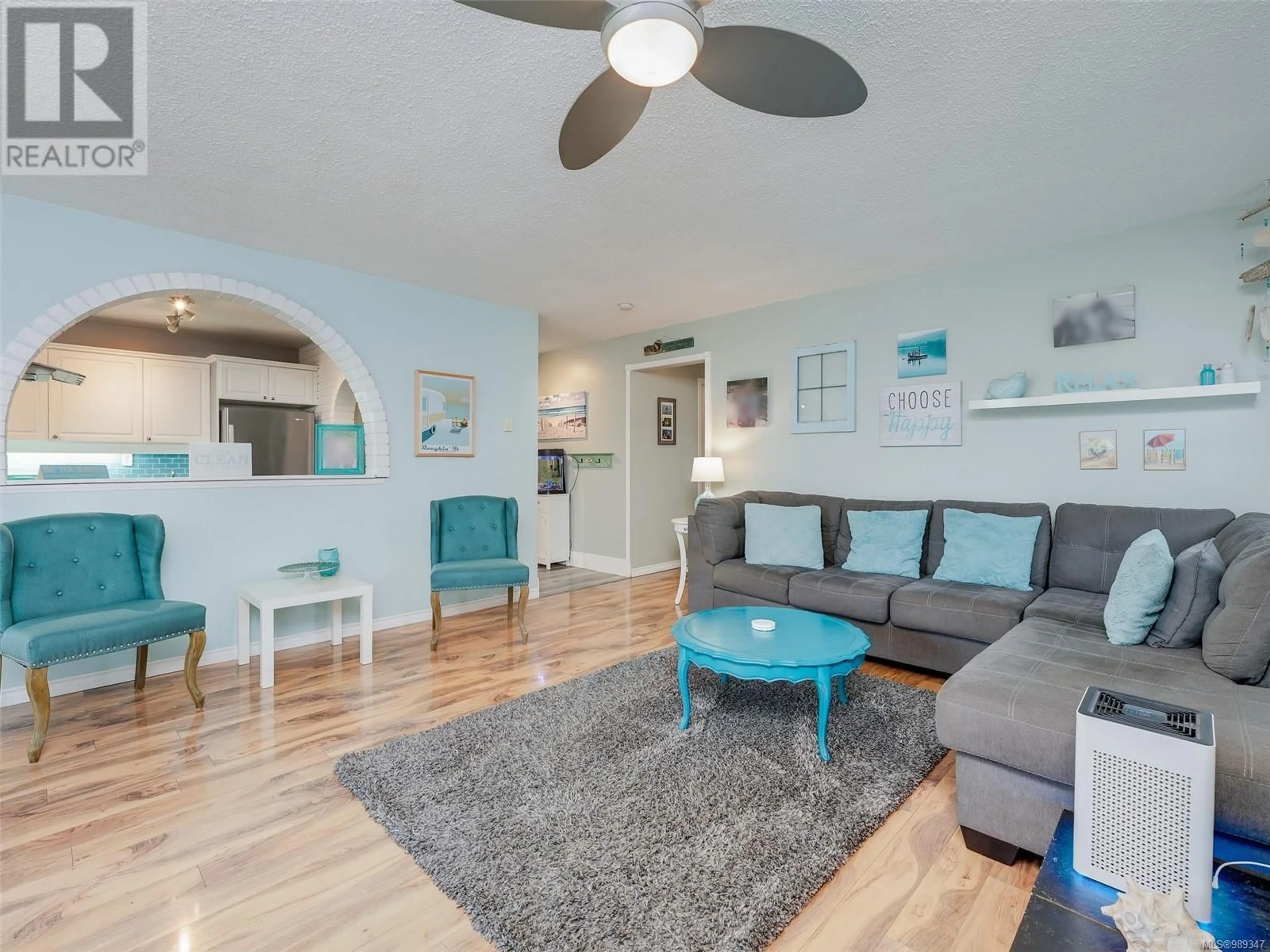 Living room with furniture, unknown for 6525 COUNTRY ROAD, Sooke British Columbia V9Z0W9