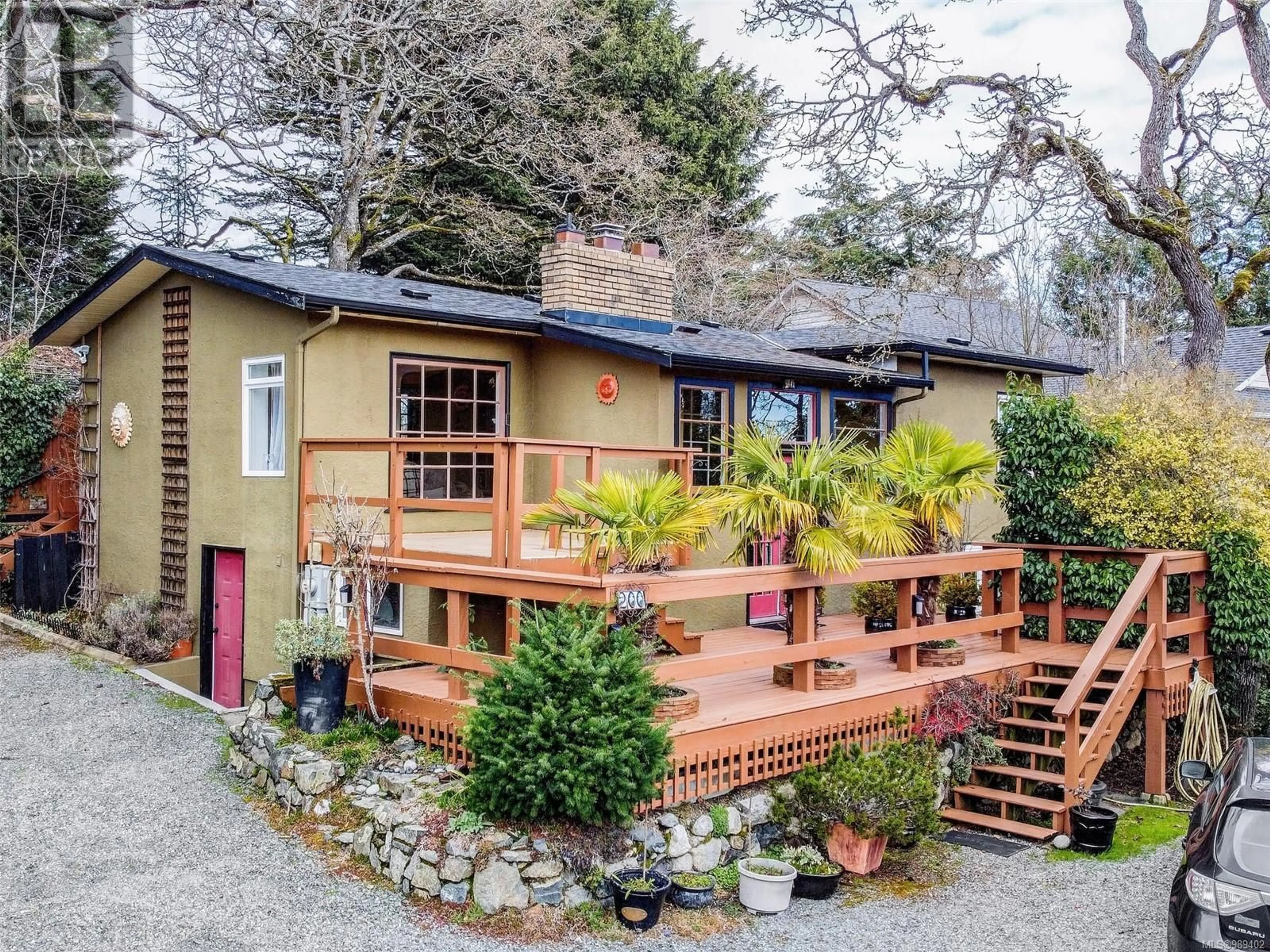 A pic from outside/outdoor area/front of a property/back of a property/a pic from drone, street for 200 Island Hwy, View Royal British Columbia V9B1G2