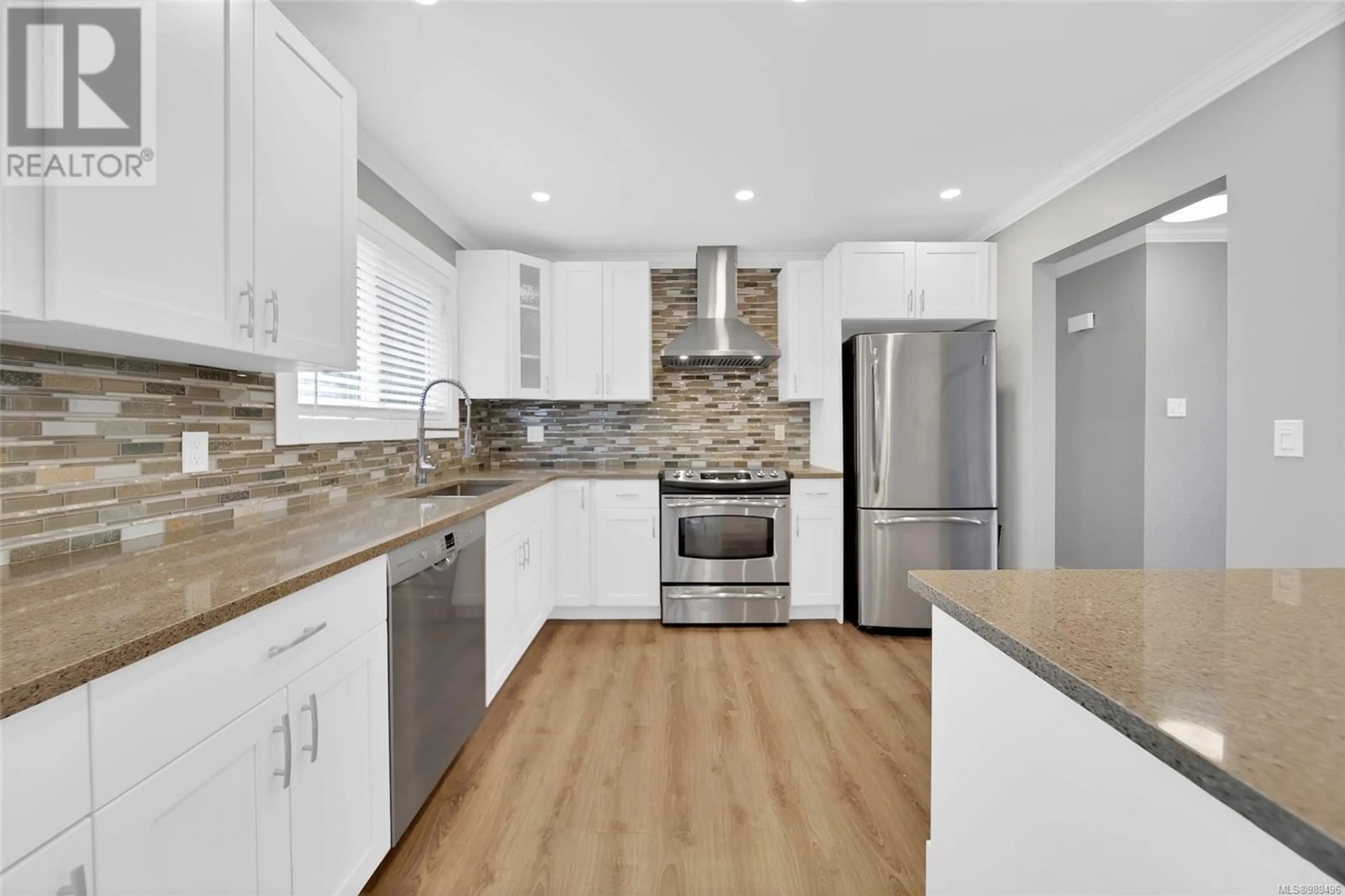 Open concept kitchen, unknown for 2118 Motion Dr, Port Alberni British Columbia V9Y1B3