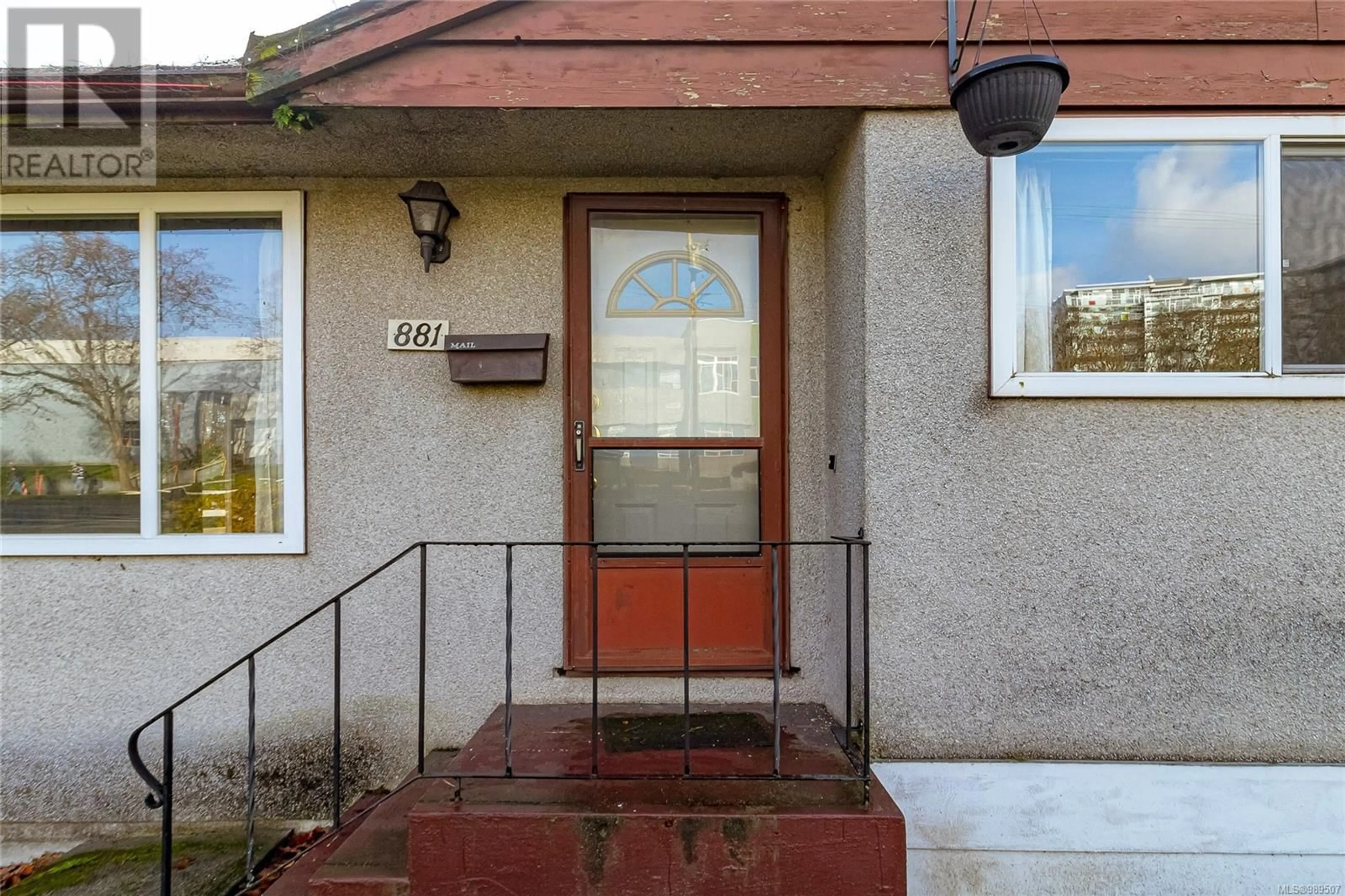 Unknown for 881 MCKENZIE AVENUE, Saanich British Columbia V8X3G4