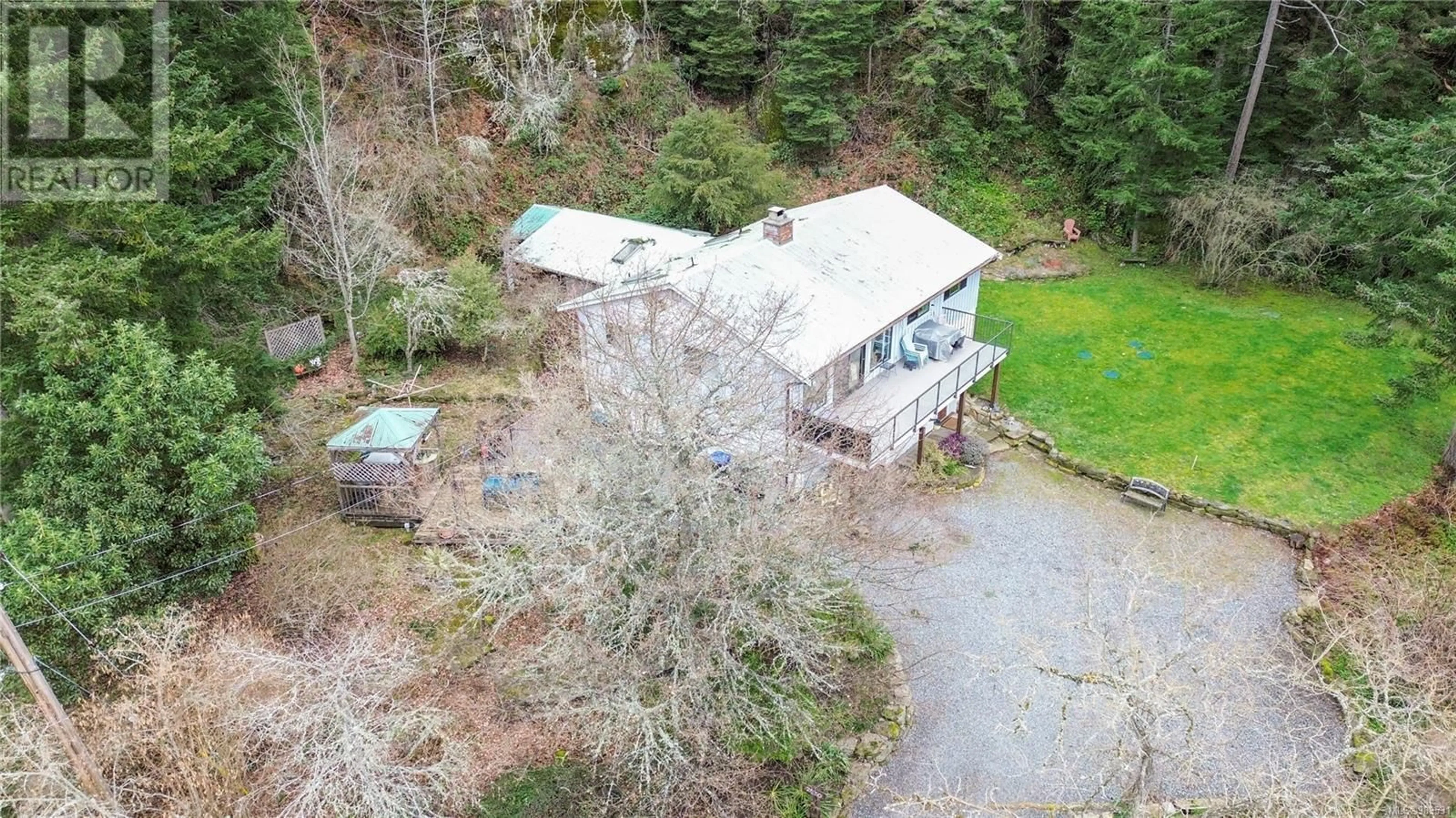 A pic from outside/outdoor area/front of a property/back of a property/a pic from drone, unknown for 2530 Spring Beach Dr, Gabriola Island British Columbia V0R1X7