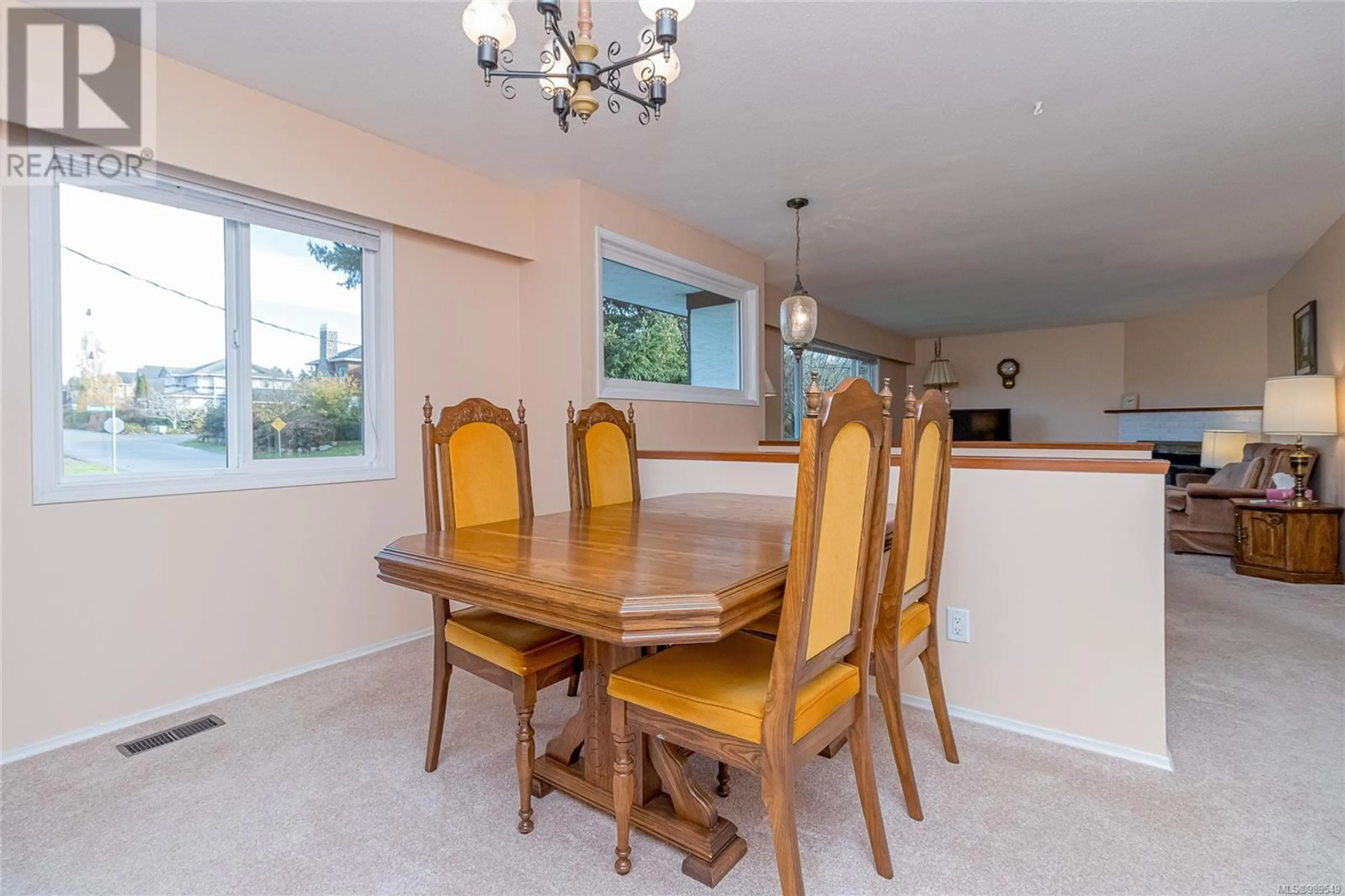 Dining room, unknown for 1741 Kenmore Rd, Saanich British Columbia V8N5B3