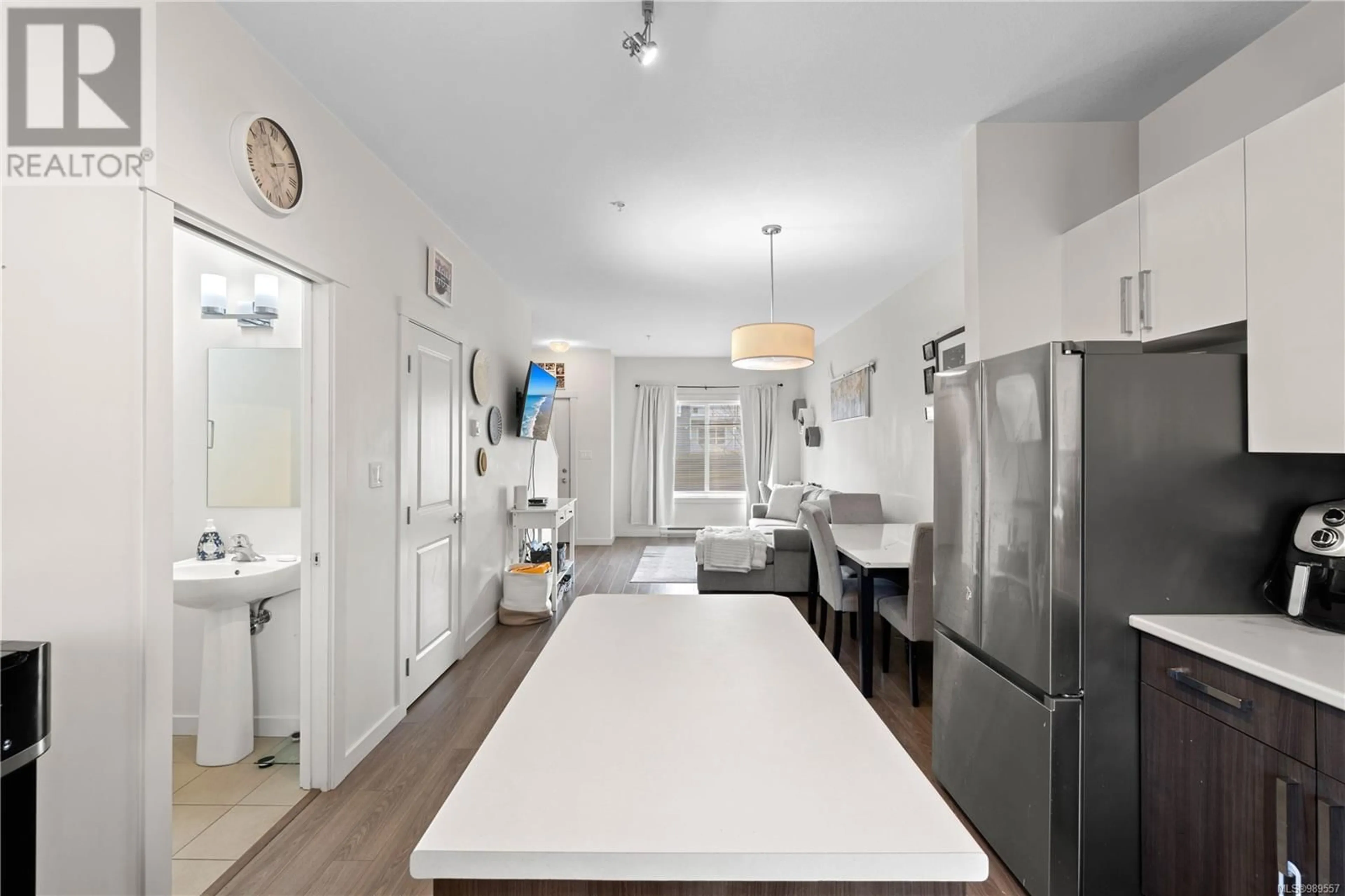 Open concept kitchen, unknown for 137 1720 Dufferin Cres, Nanaimo British Columbia V9S0B9