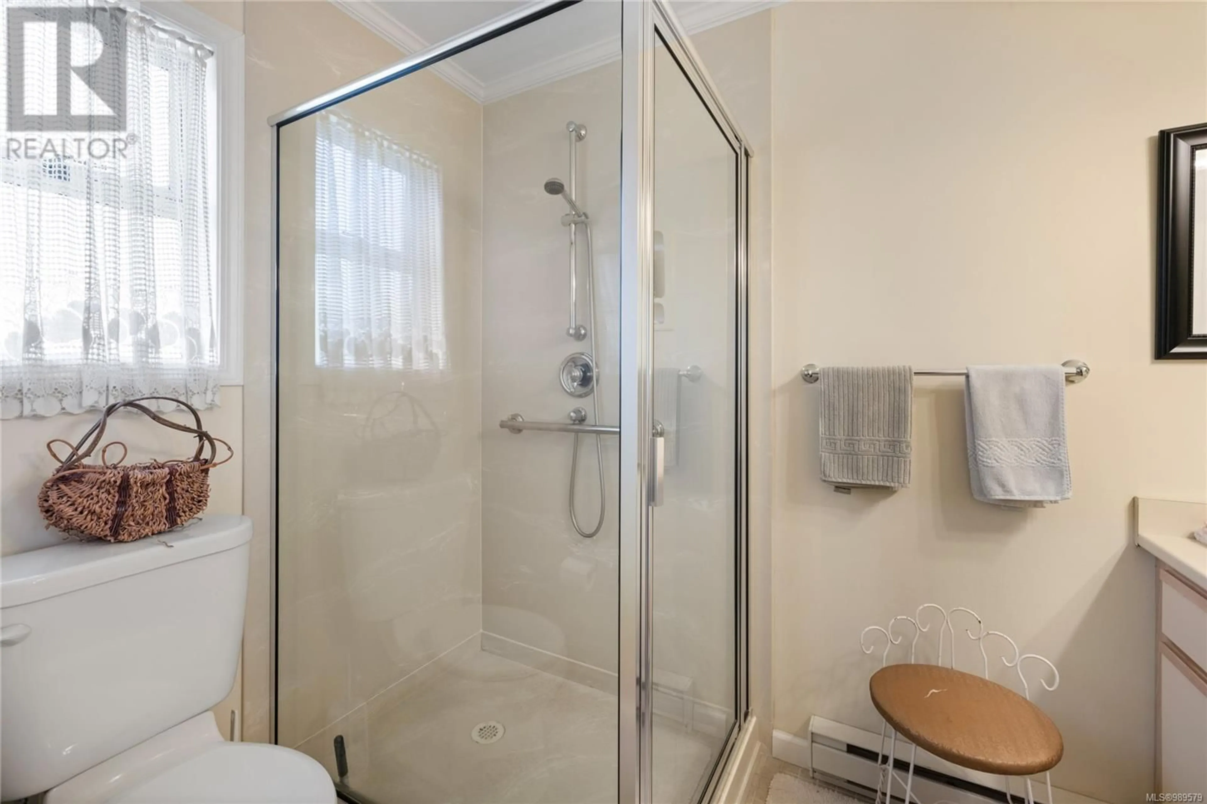 Standard bathroom, ceramic/tile floor for 591 MORESBY AVENUE, Qualicum Beach British Columbia V9K1J6