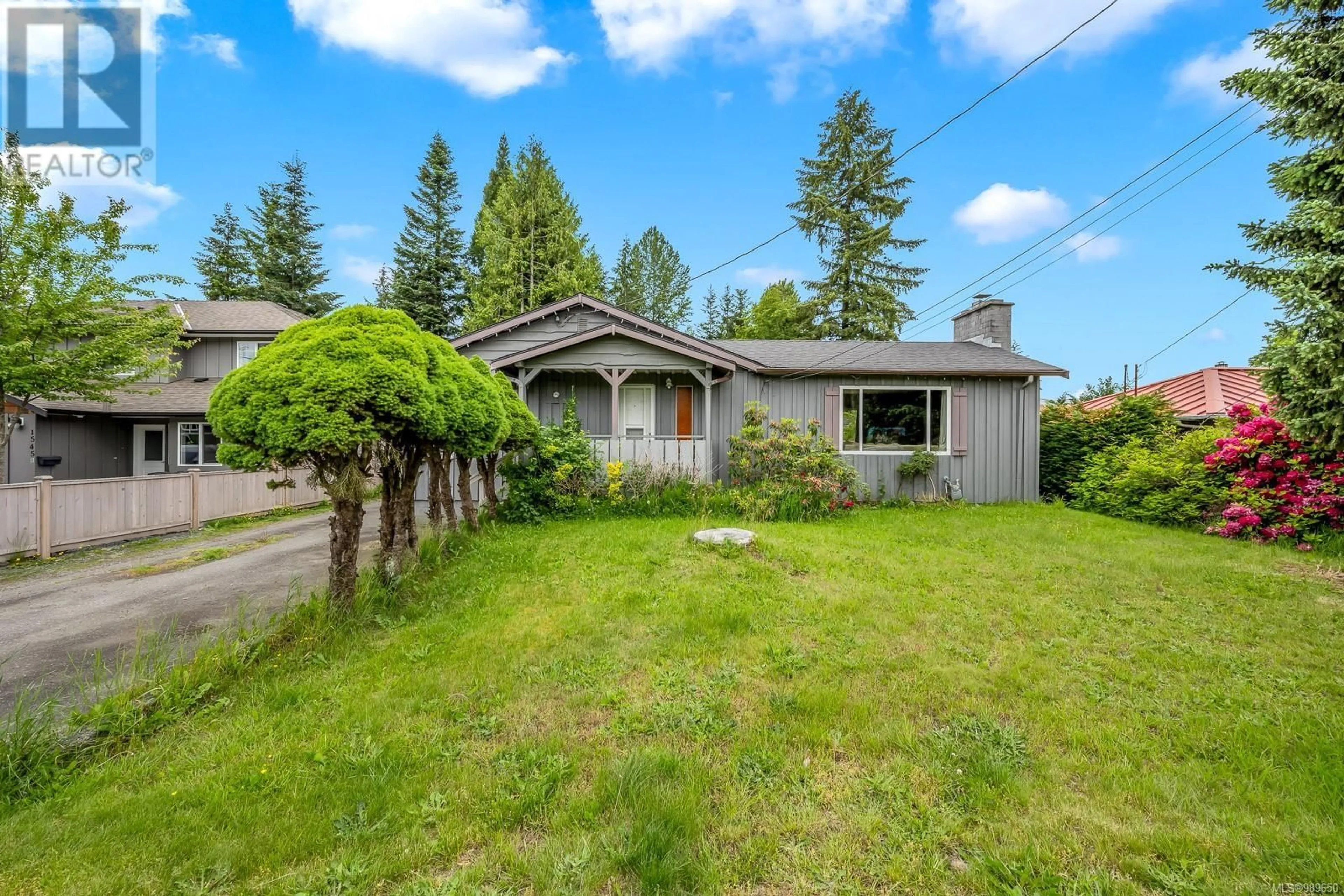 Patio, unknown for 1535 WILLEMAR AVENUE, Courtenay British Columbia V9N3M2