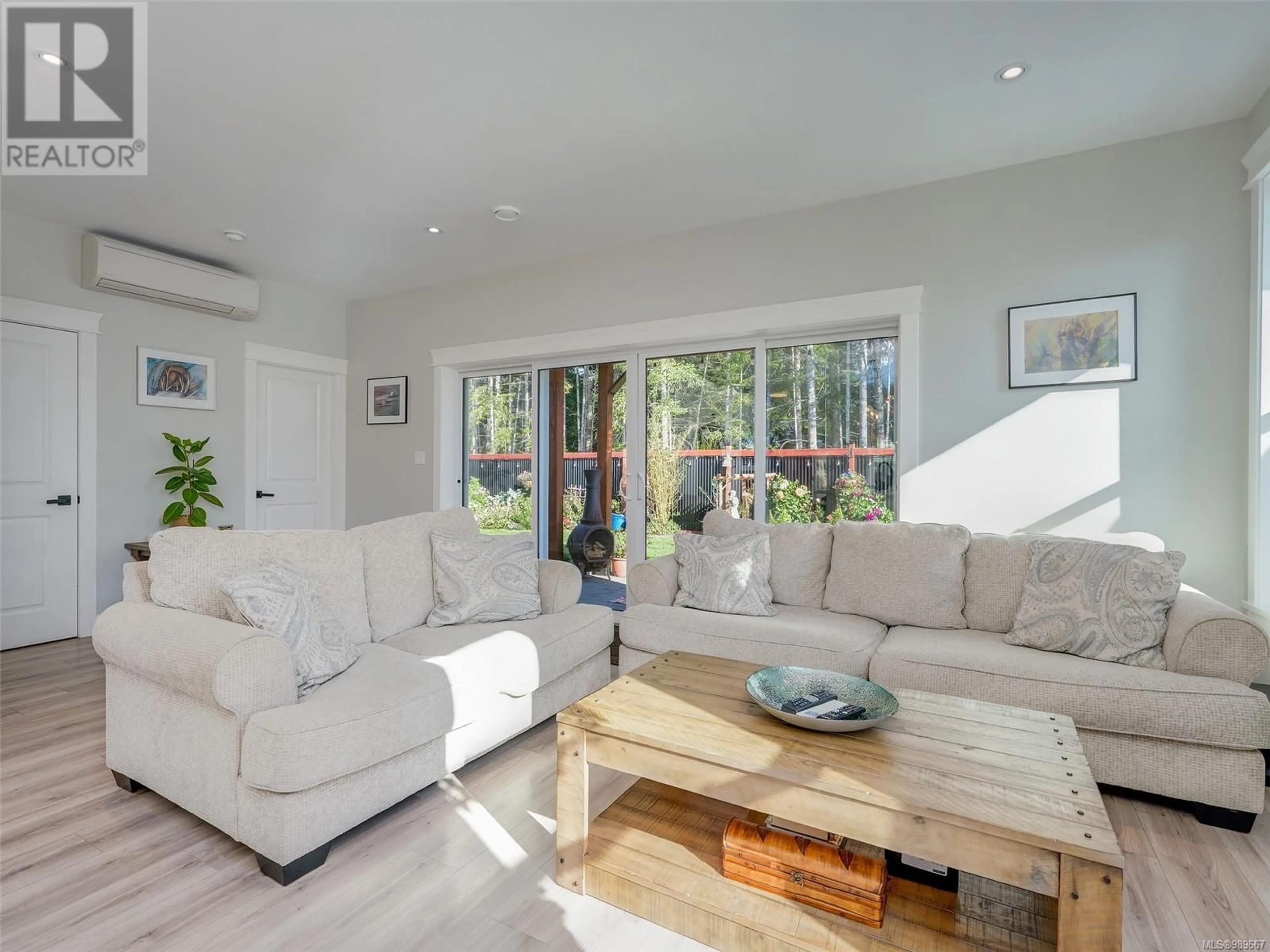 Living room with furniture, unknown for 141 EDGEWOOD DRIVE, Lake Cowichan British Columbia V0R2G0