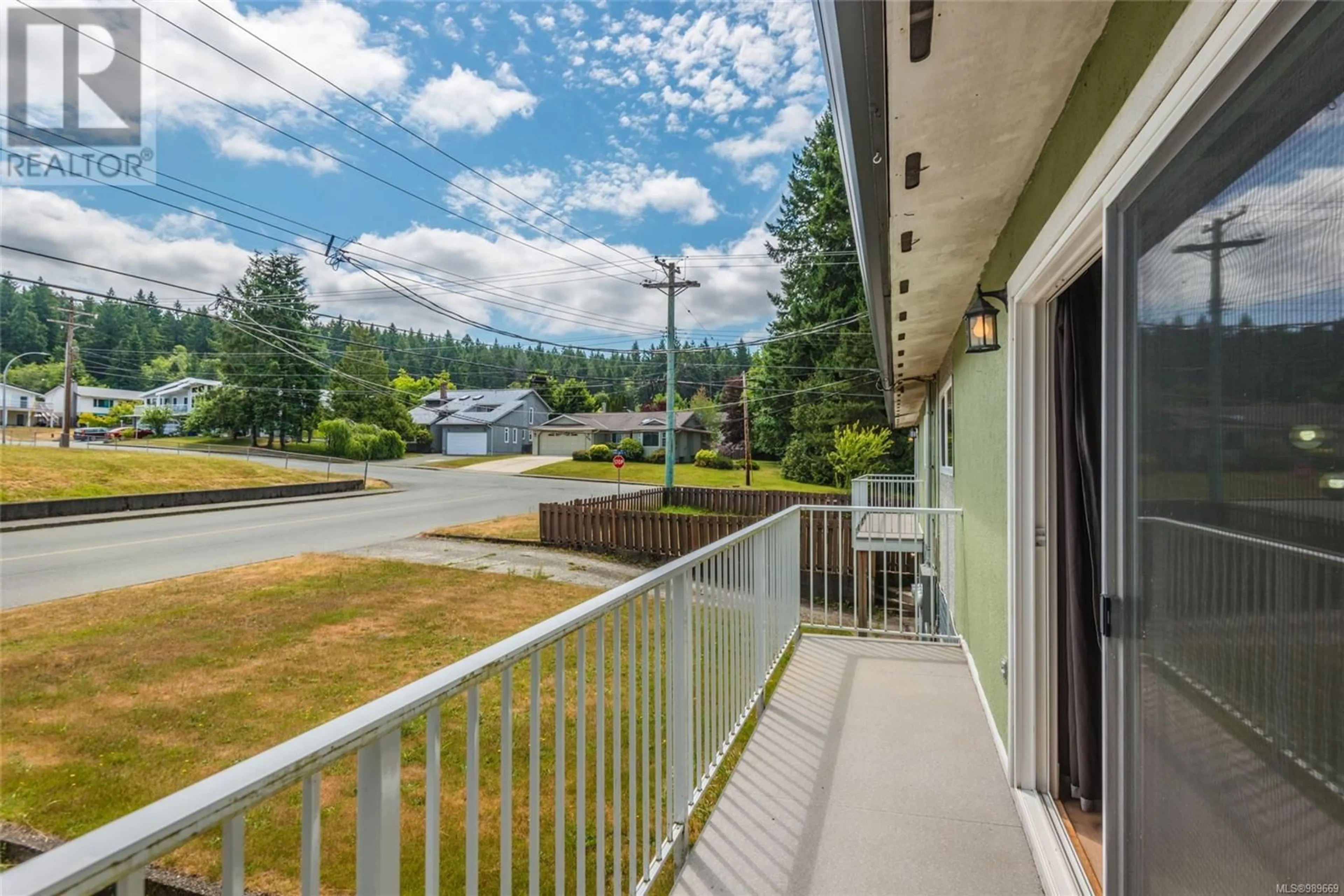 Patio, mountain view for 2910 18TH AVENUE, Port Alberni British Columbia V9Y3A9