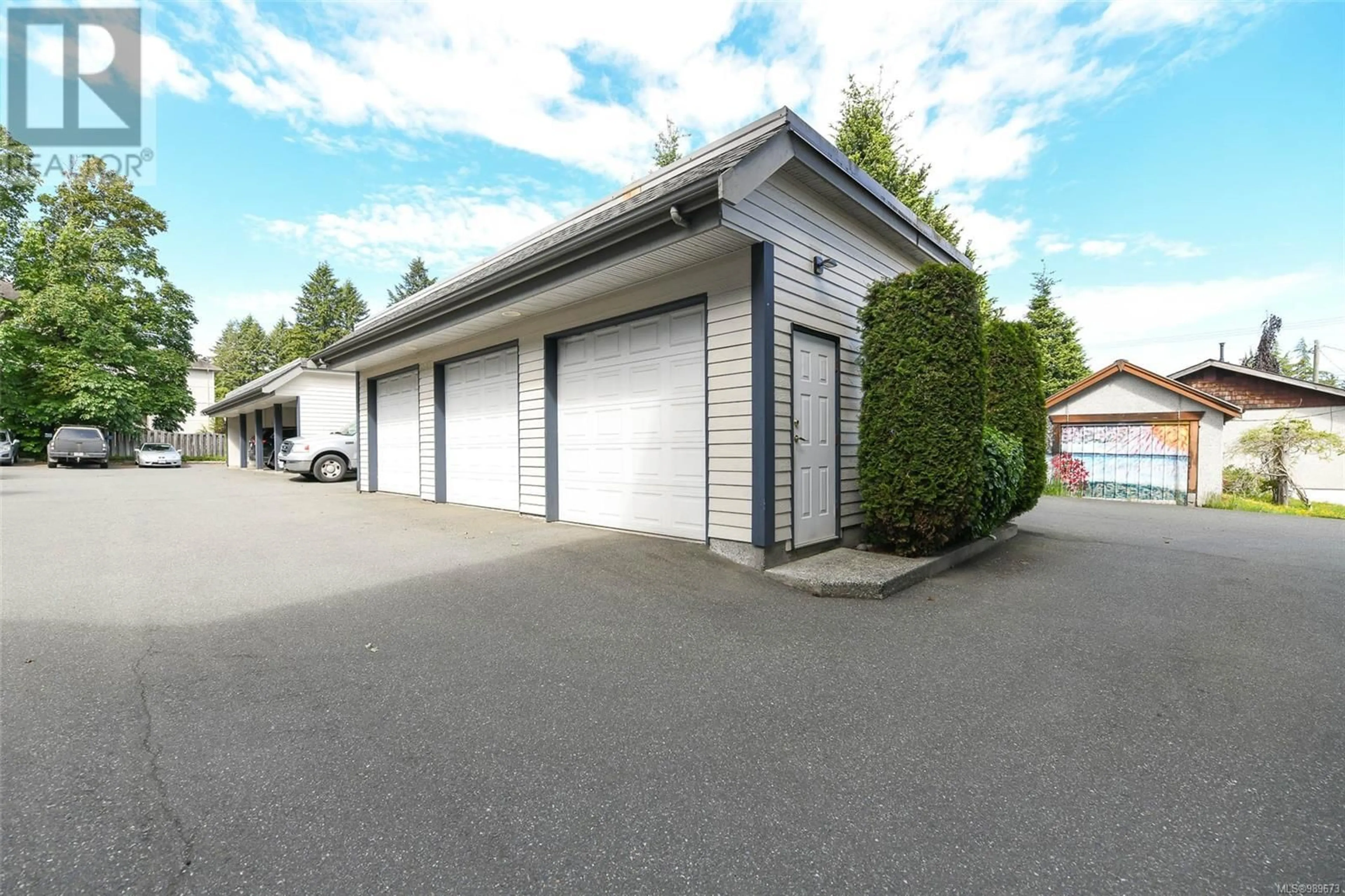 Indoor garage for 302 - 501 4TH STREET, Courtenay British Columbia V9N1H3
