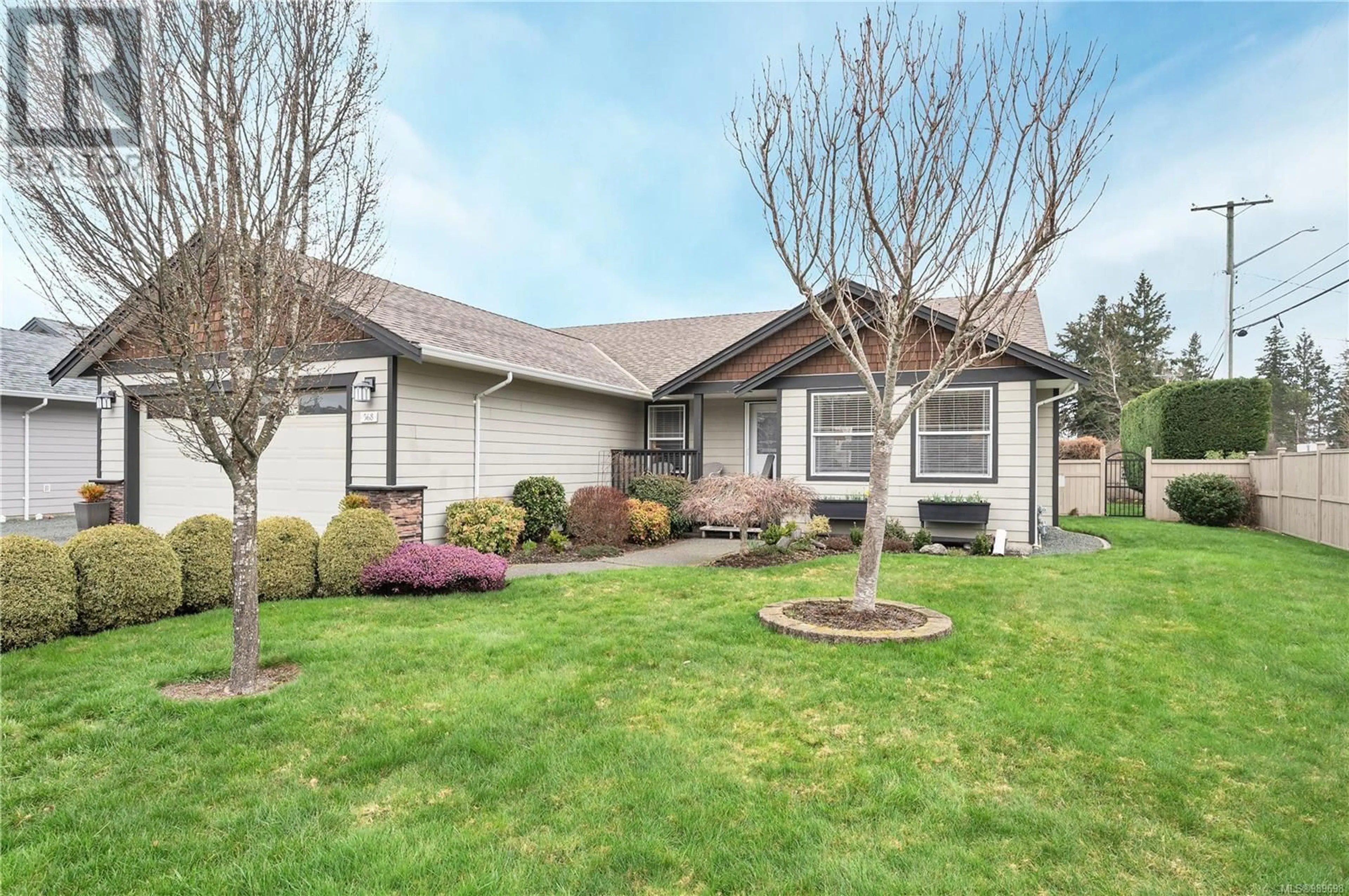 Home with vinyl exterior material, street for 568 NELSON ROAD, Campbell River British Columbia V9H1V1