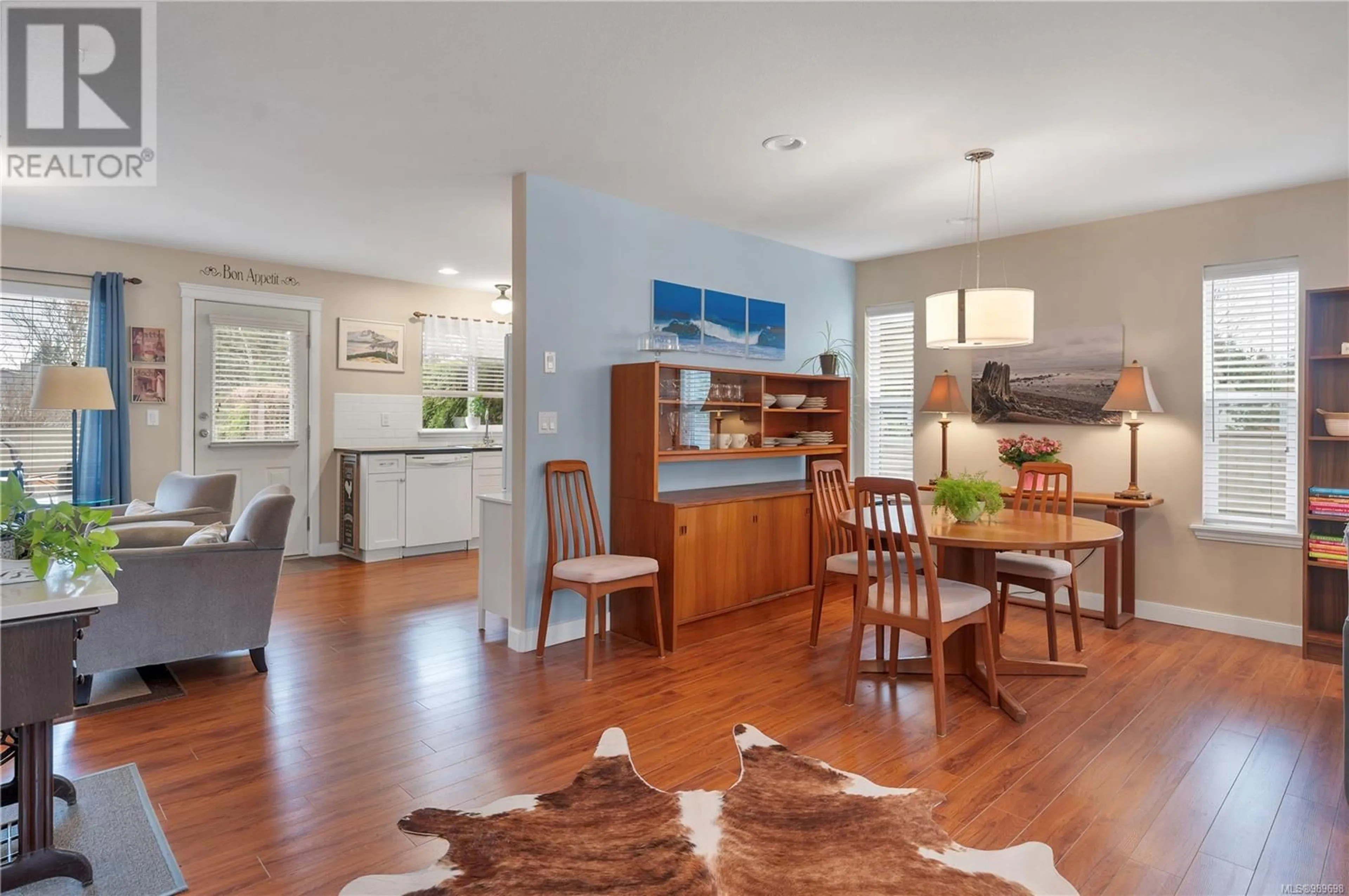Open concept kitchen, unknown for 568 NELSON ROAD, Campbell River British Columbia V9H1V1