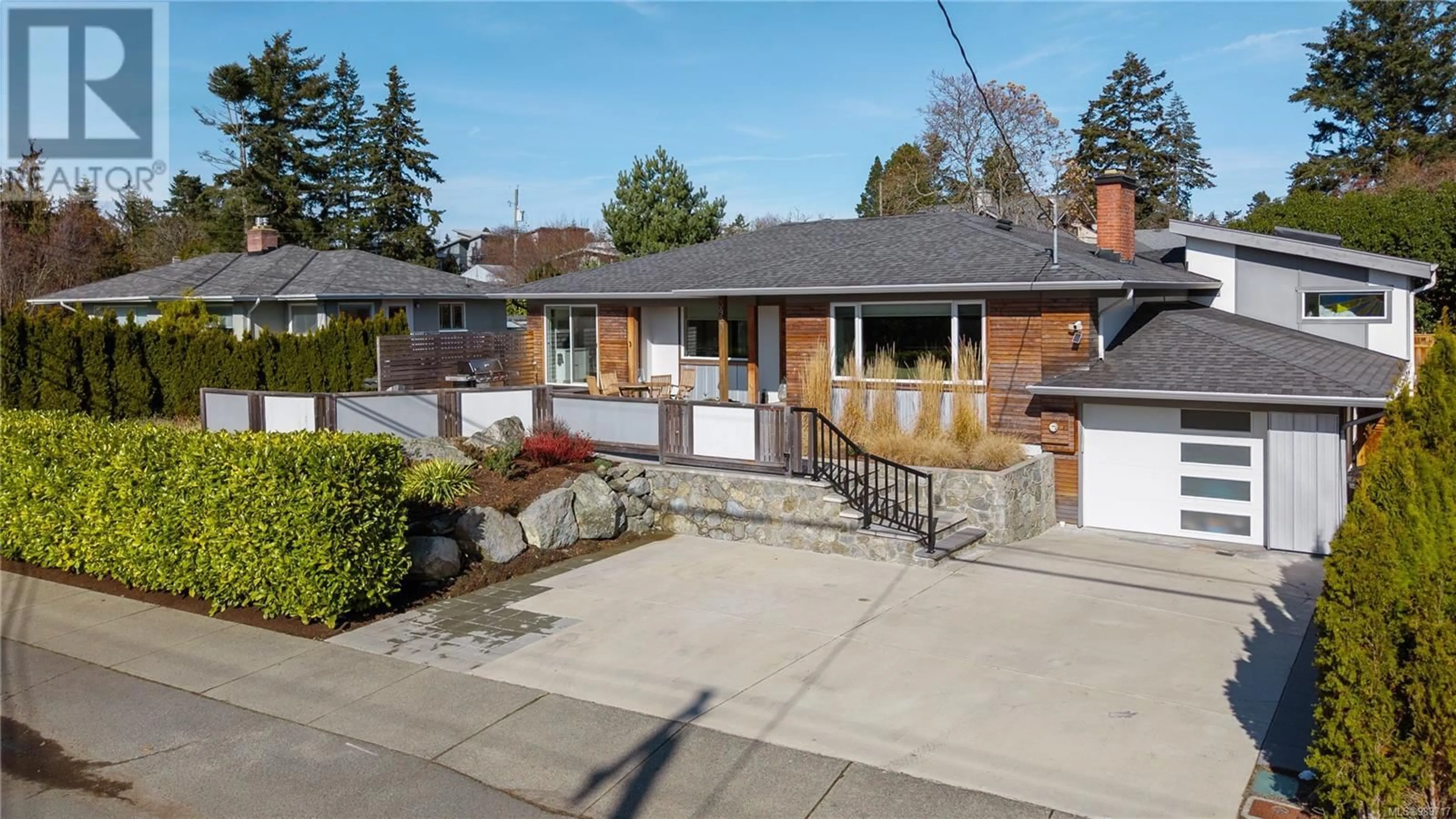 Home with brick exterior material, street for 3920 Cadboro Bay Rd, Saanich British Columbia V8N4G8