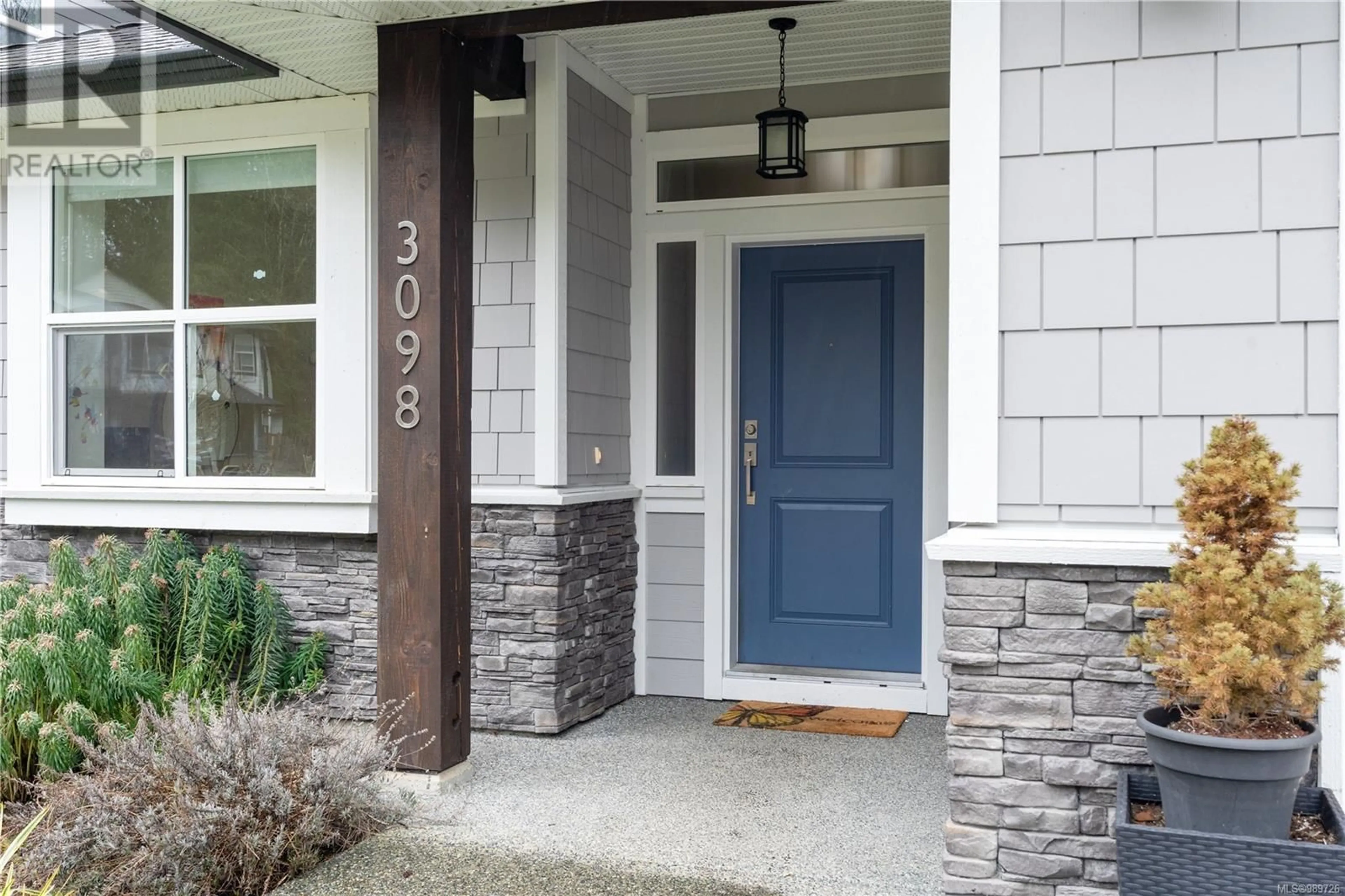 Indoor entryway for 3098 Keystone Dr, Duncan British Columbia V9L0E1