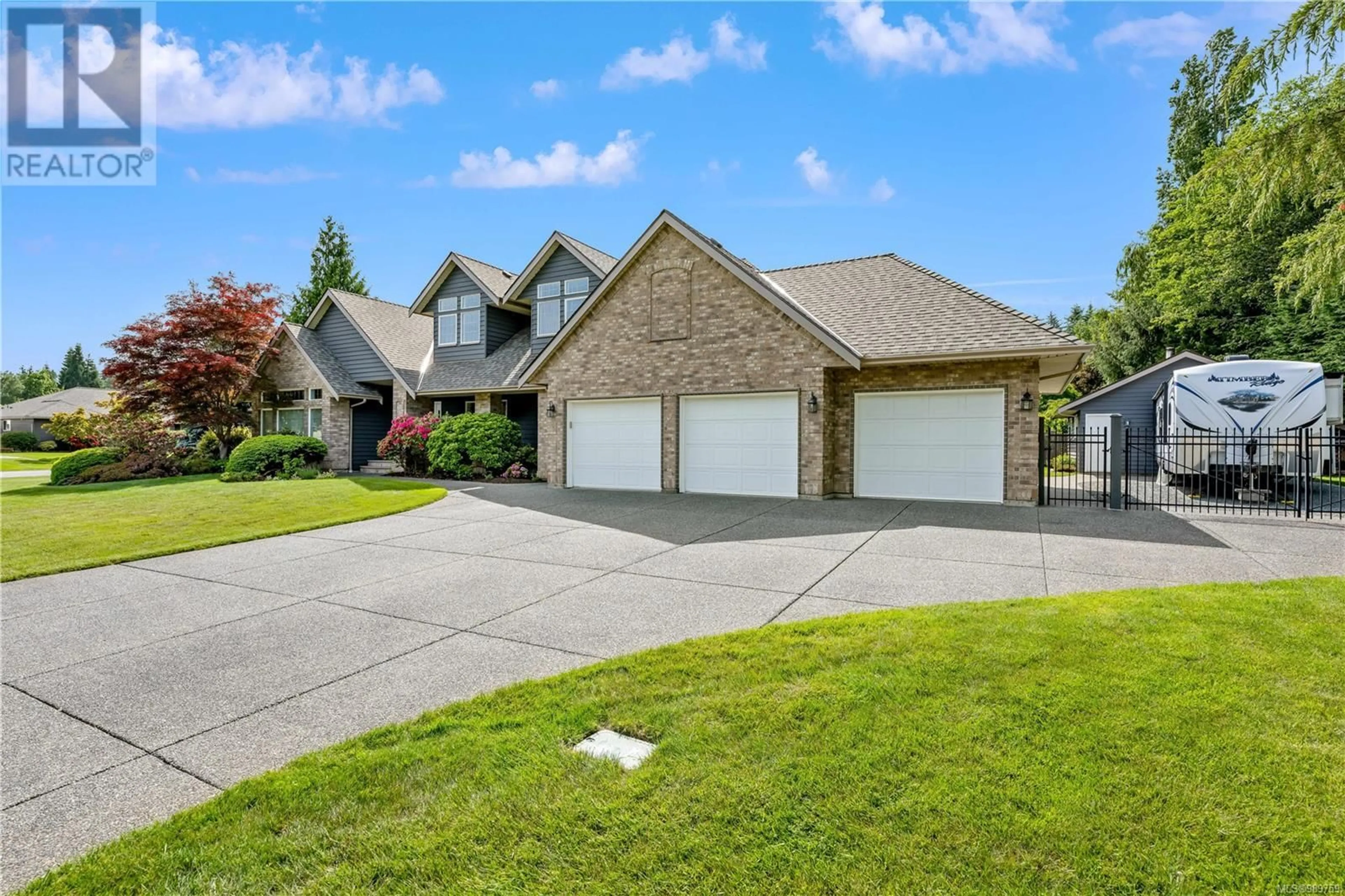 Home with brick exterior material, street for 430 COUNTRY AIRE DRIVE, Campbell River British Columbia V9W7N1