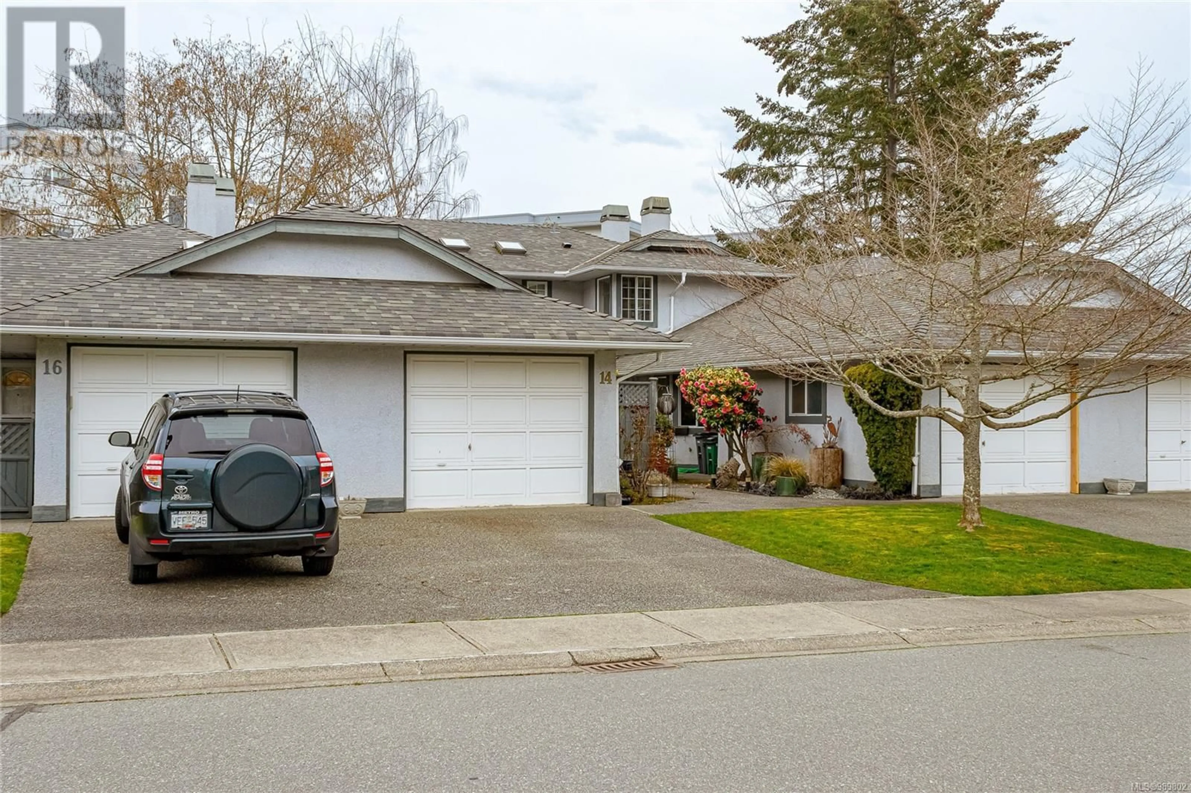 Unknown for 14 - 5110 CORDOVA BAY ROAD, Saanich British Columbia V8Y2K5