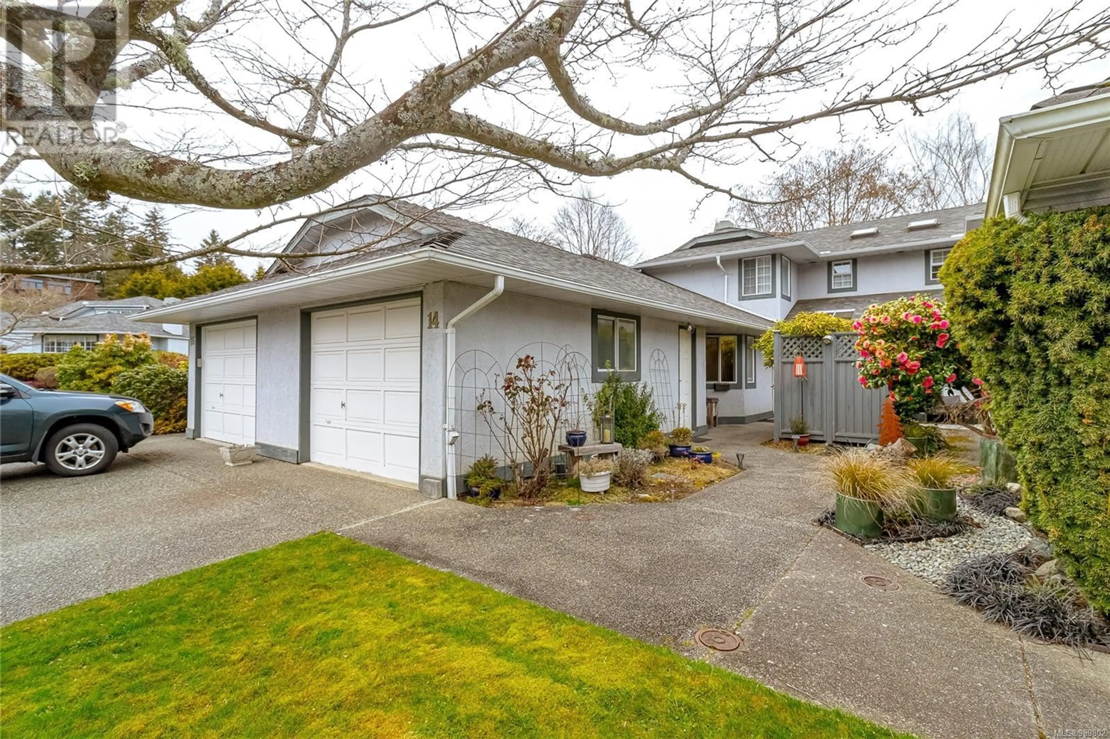 Unknown for 14 - 5110 CORDOVA BAY ROAD, Saanich British Columbia V8Y2K5