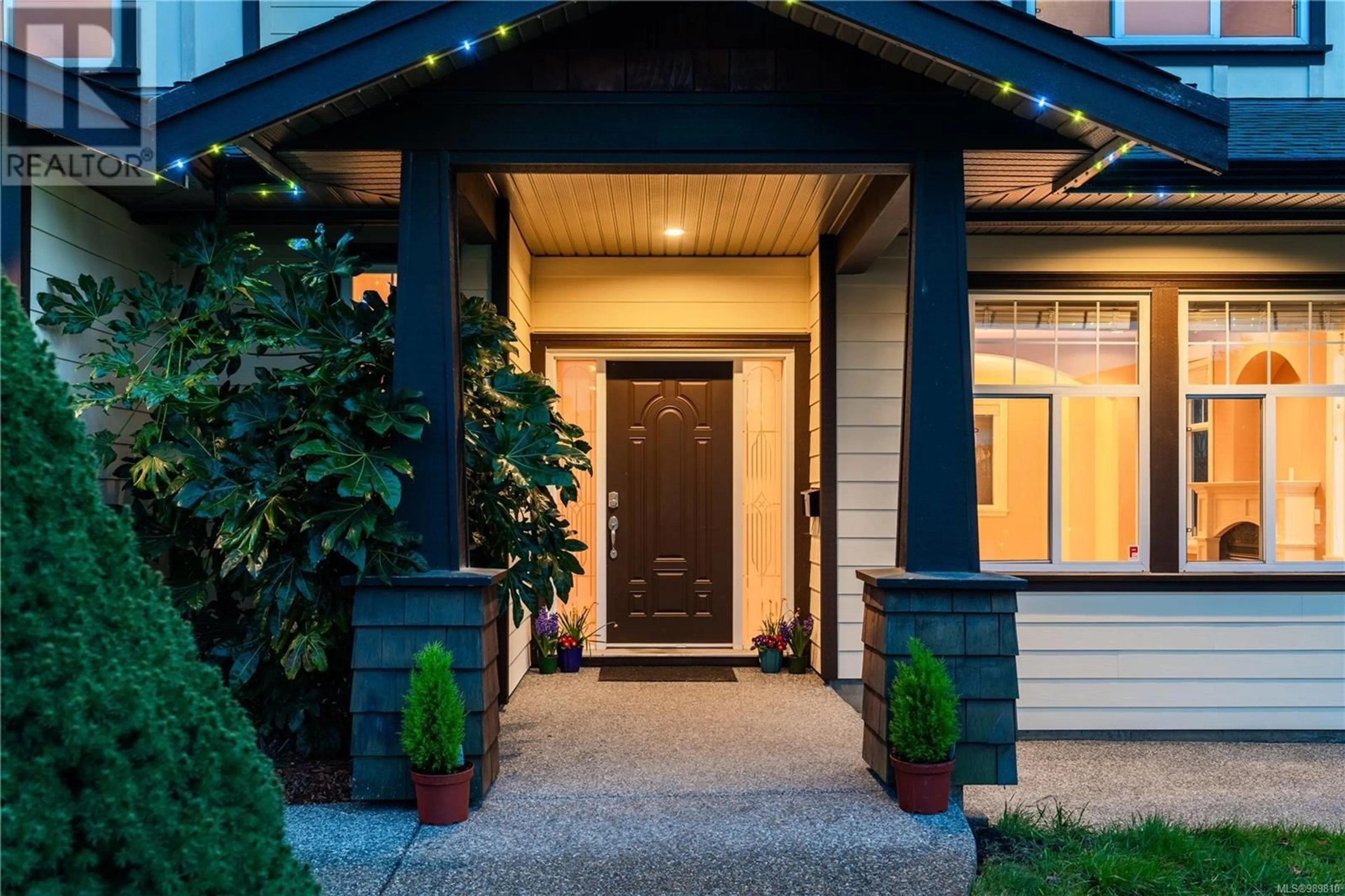 Indoor entryway for 3261 Willshire Dr, Langford British Columbia V9C2V4