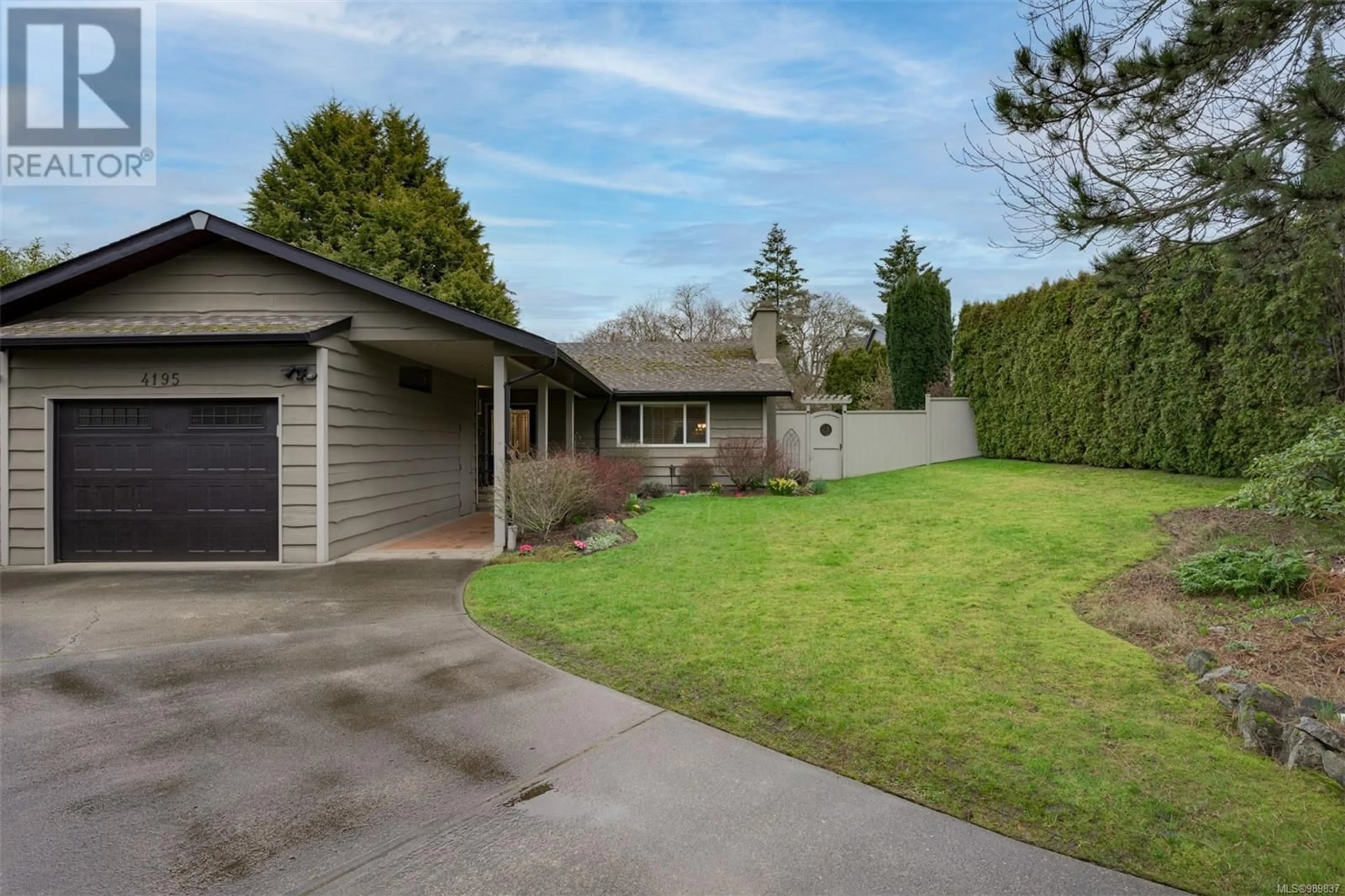 A pic from outside/outdoor area/front of a property/back of a property/a pic from drone, street for 4195 Keewatin Pl, Saanich British Columbia V8X4L1