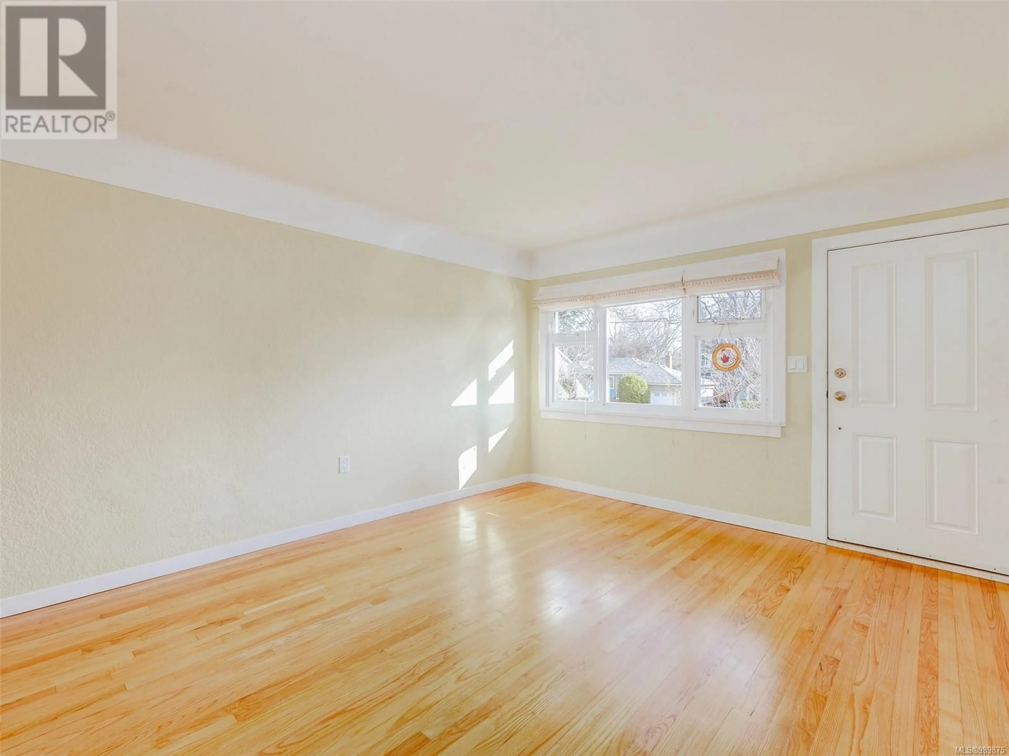 A pic of a room for 960 BANK STREET, Victoria British Columbia V8S4B2