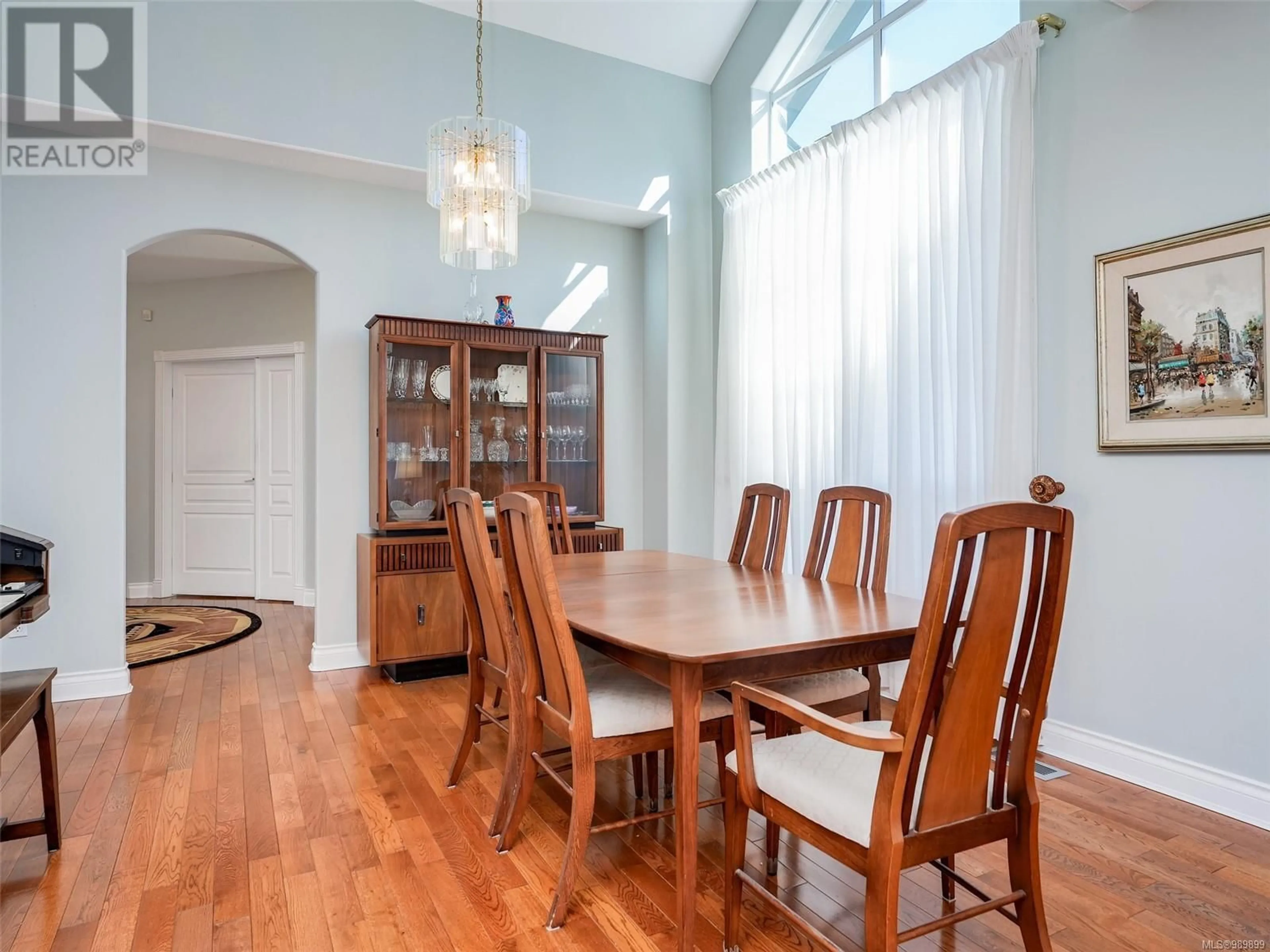 Dining room, wood/laminate floor for 43 530 Marsett Pl, Saanich British Columbia V8Z7J2