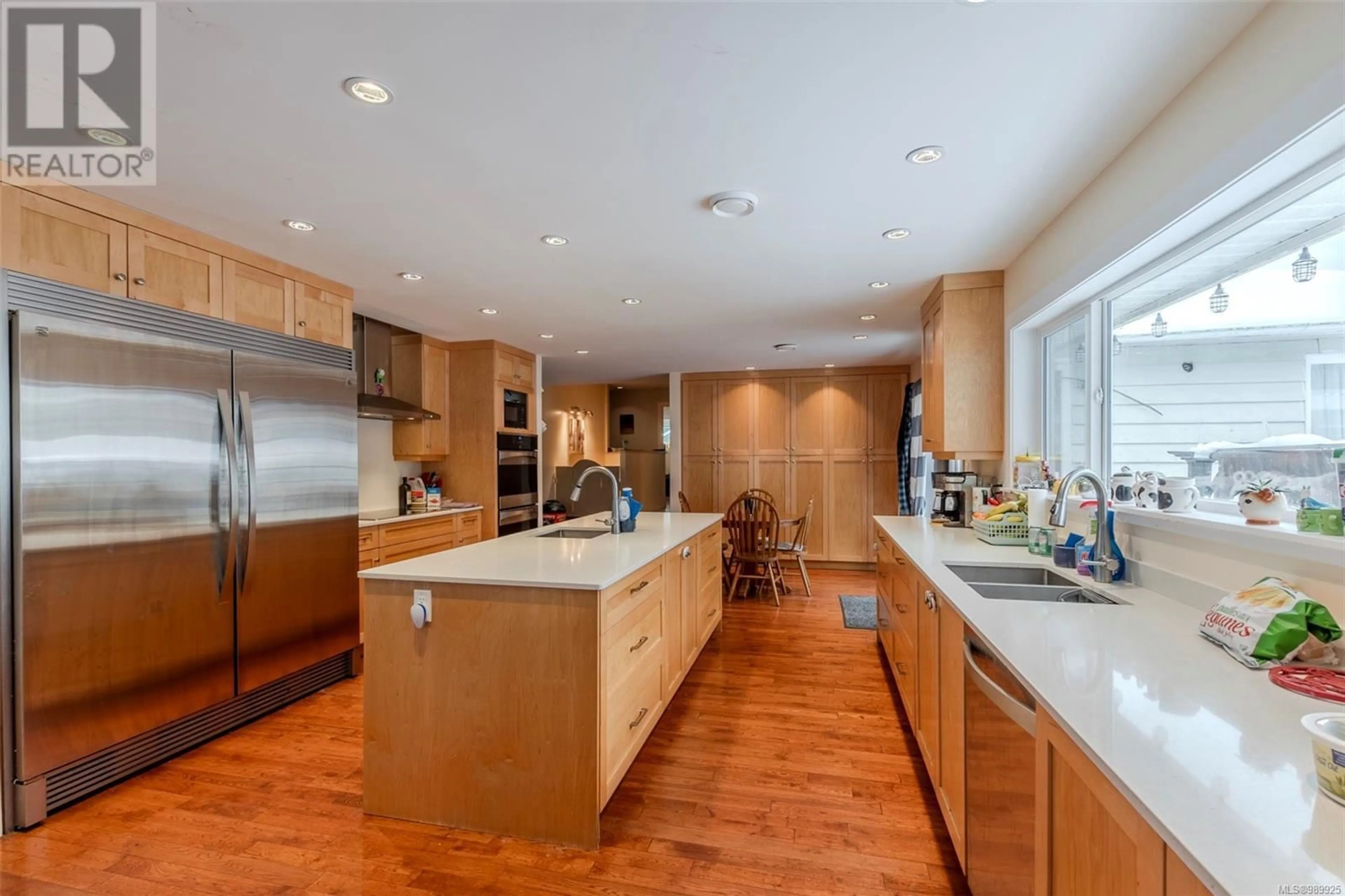 Contemporary kitchen, unknown for 4611 MCGILL ROAD, Cowichan Bay British Columbia V0R1N1