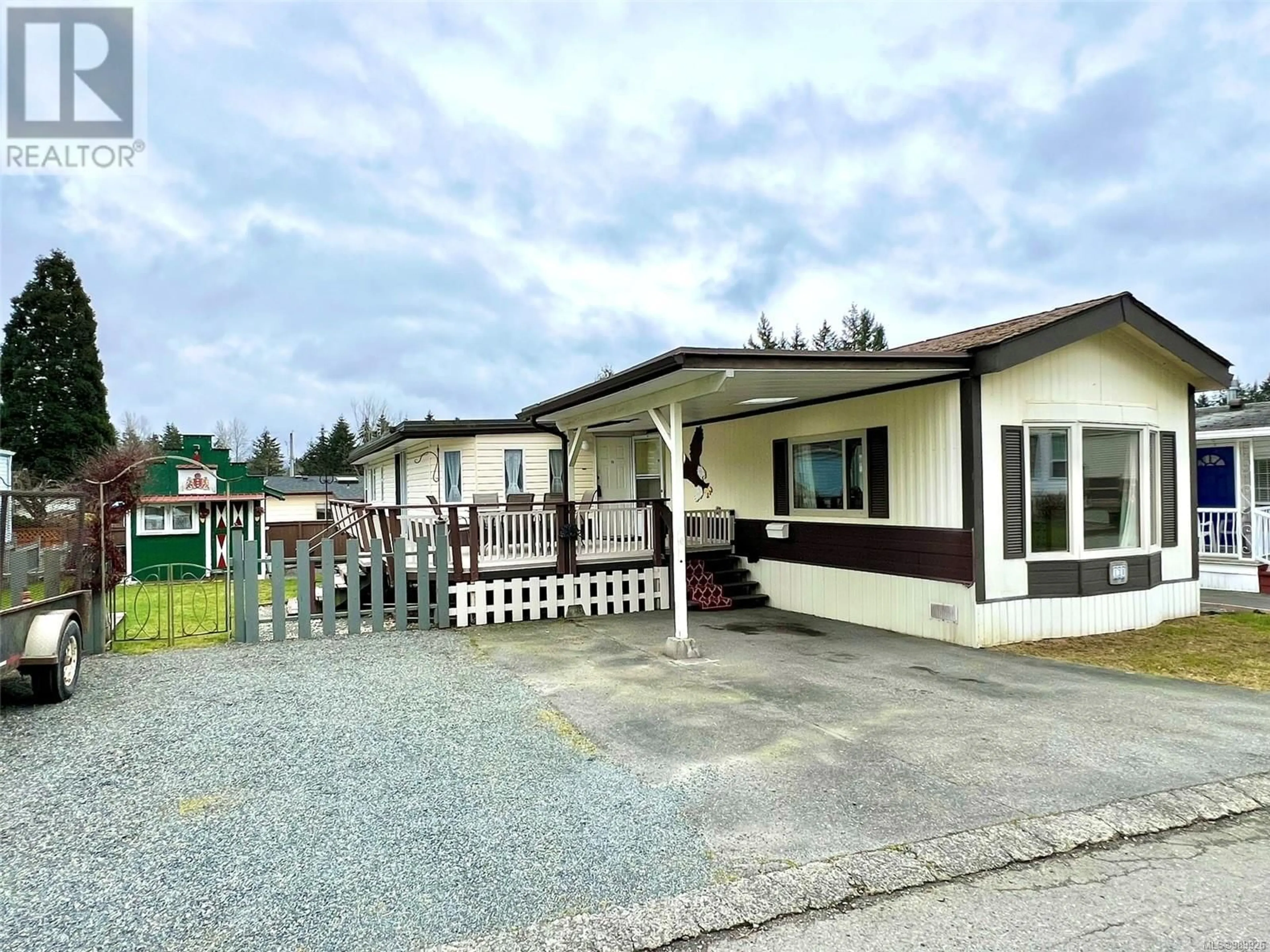 A pic from outside/outdoor area/front of a property/back of a property/a pic from drone, building for 130 5854 Turner Rd, Nanaimo British Columbia V9T2N6