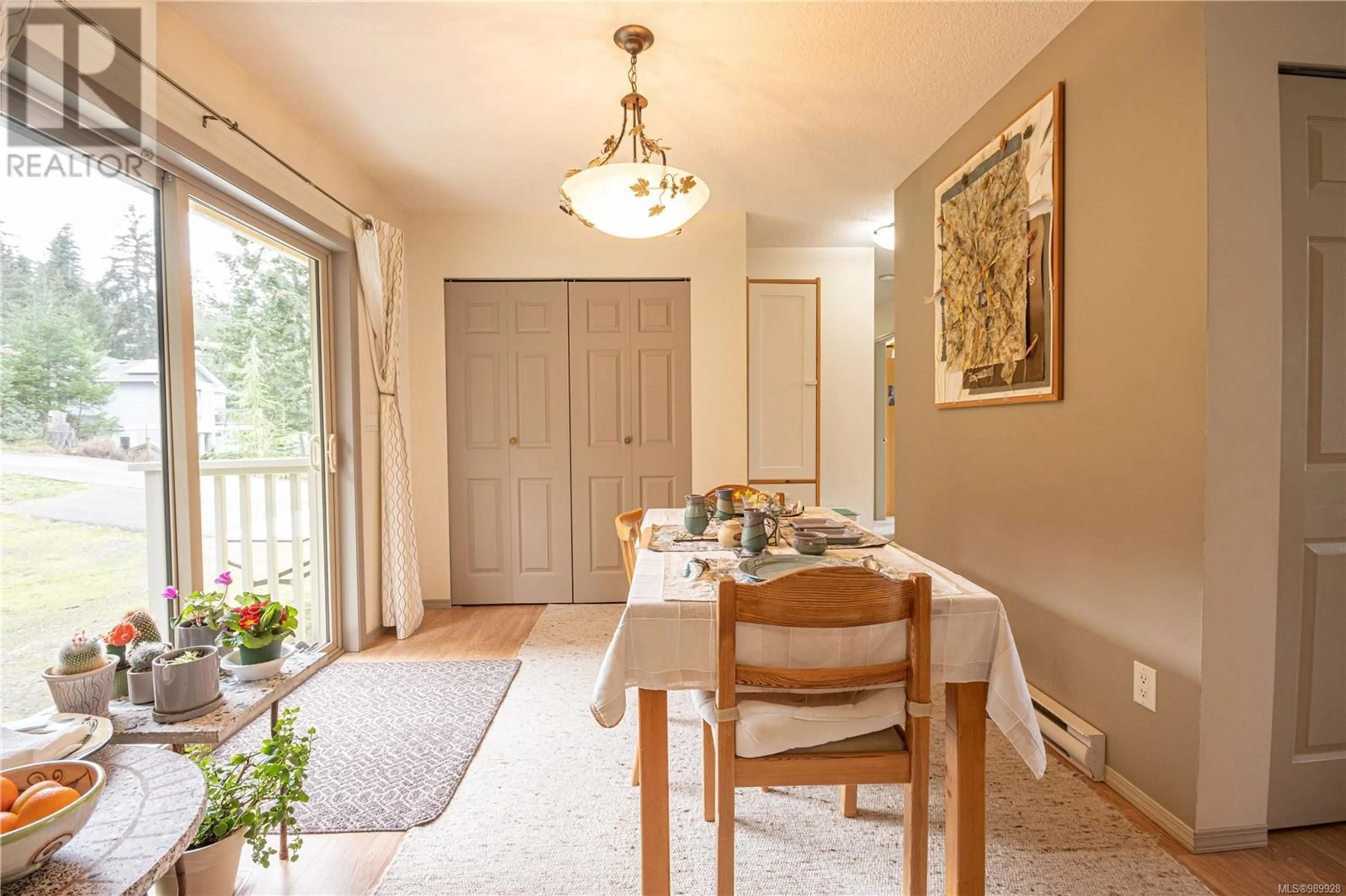 Dining room, wood/laminate floor for 3122 DOLPHIN DRIVE, Nanoose Bay British Columbia V9P9J2