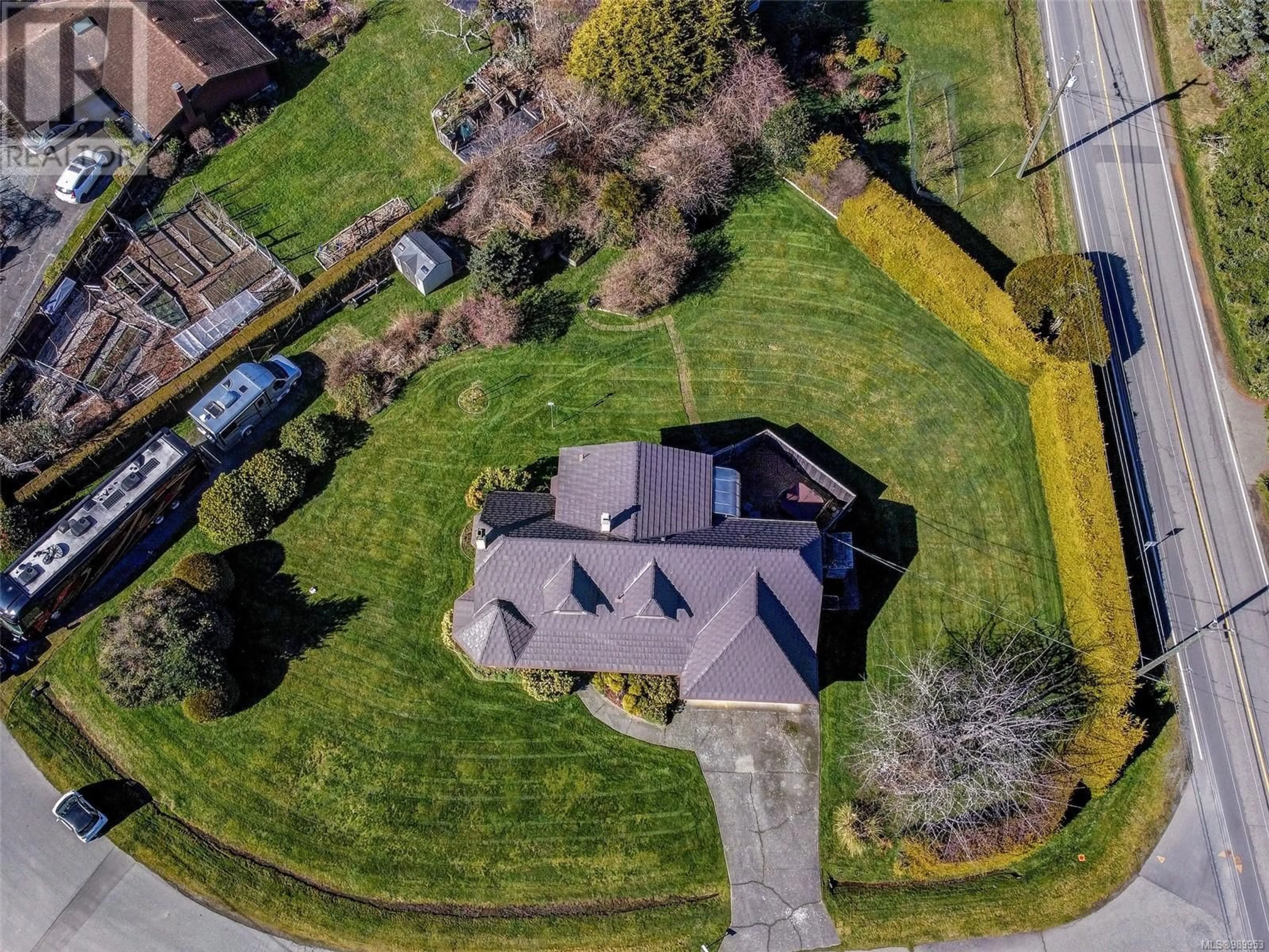 A pic from outside/outdoor area/front of a property/back of a property/a pic from drone, street for 7050 BRIARWOOD PLACE, Sooke British Columbia V9Z0T2