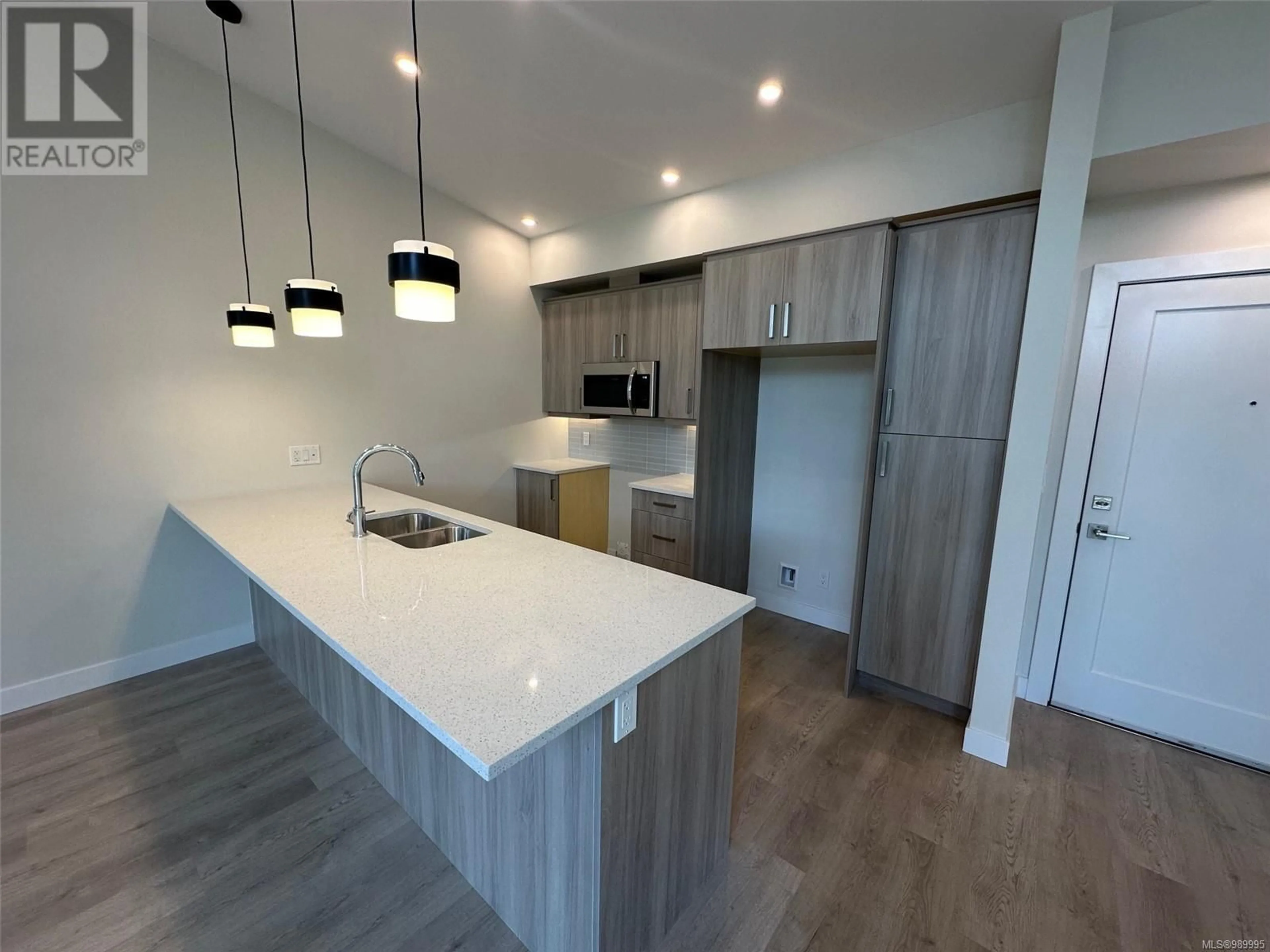 Open concept kitchen, unknown for 505 924 Jenkins Ave, Langford British Columbia V9B2N7